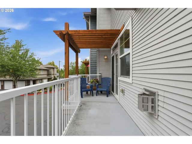 Balcony-West Facing