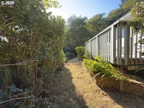 Yard-Back