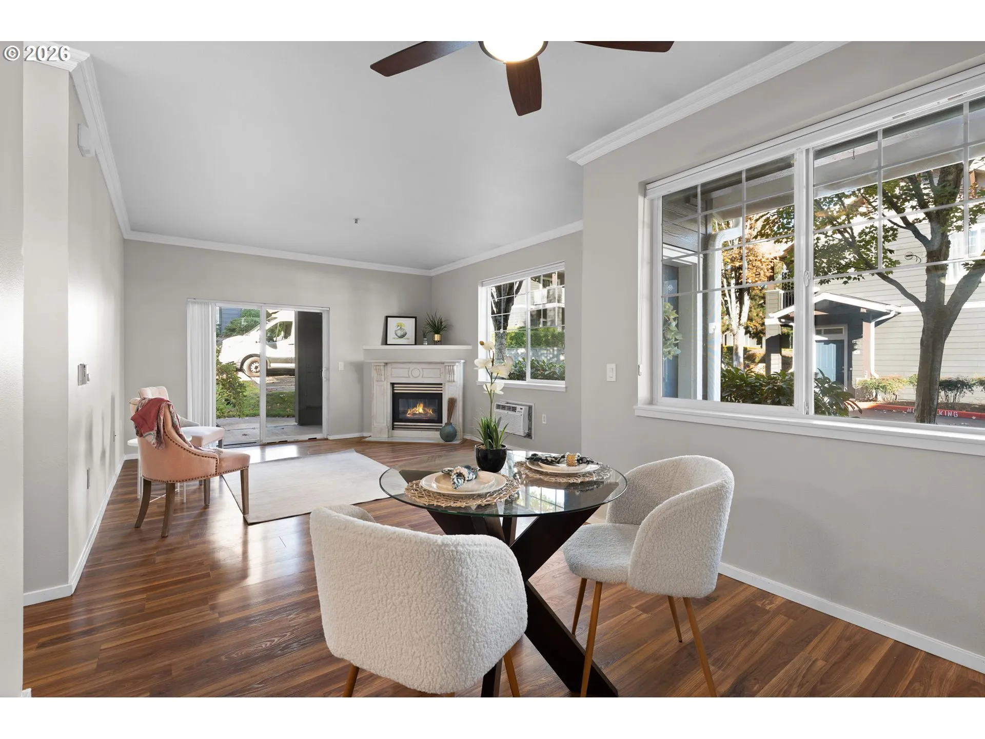 Living Room/Dining Room