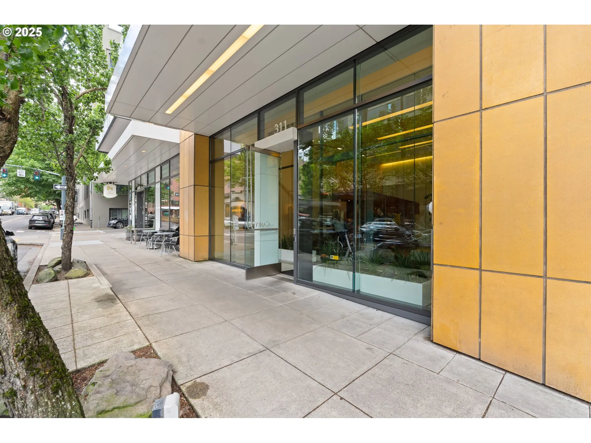 Entrance/Foyer