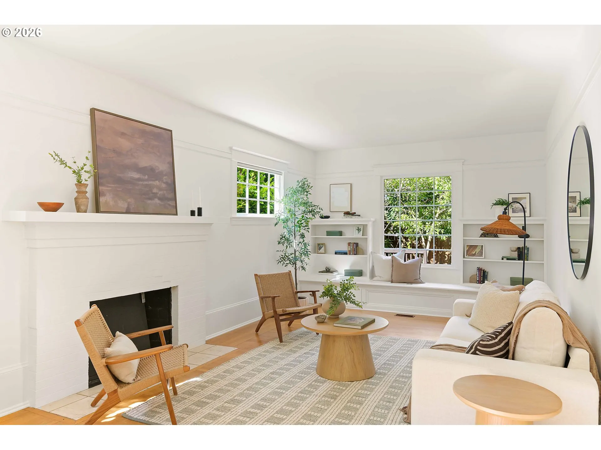 Living Room-Fireplace