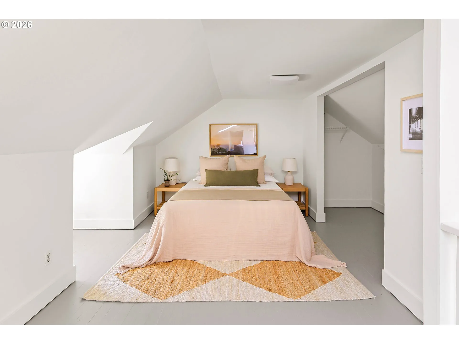 Bedroom, Primary-Upper