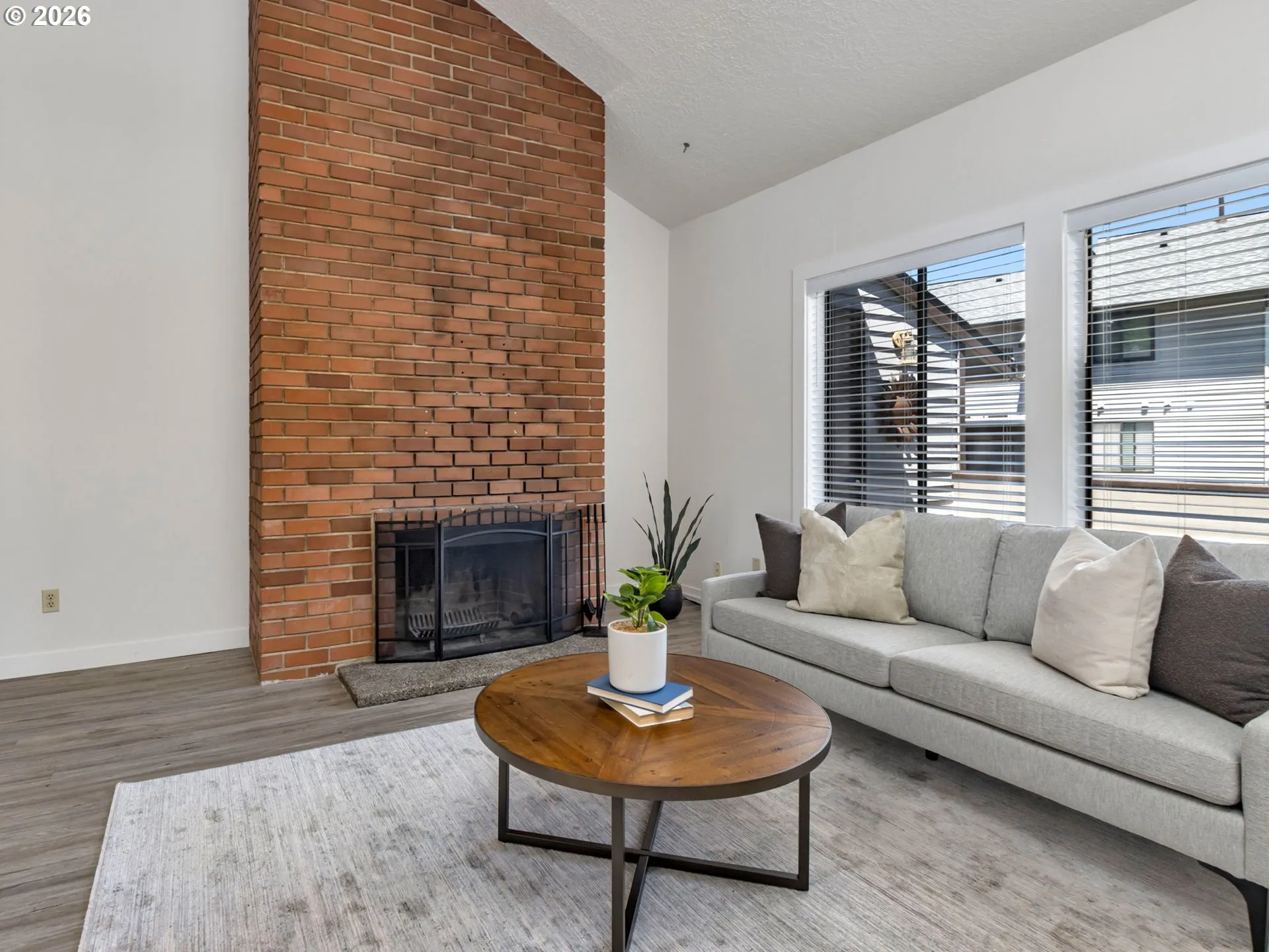 Living Room-Fireplace