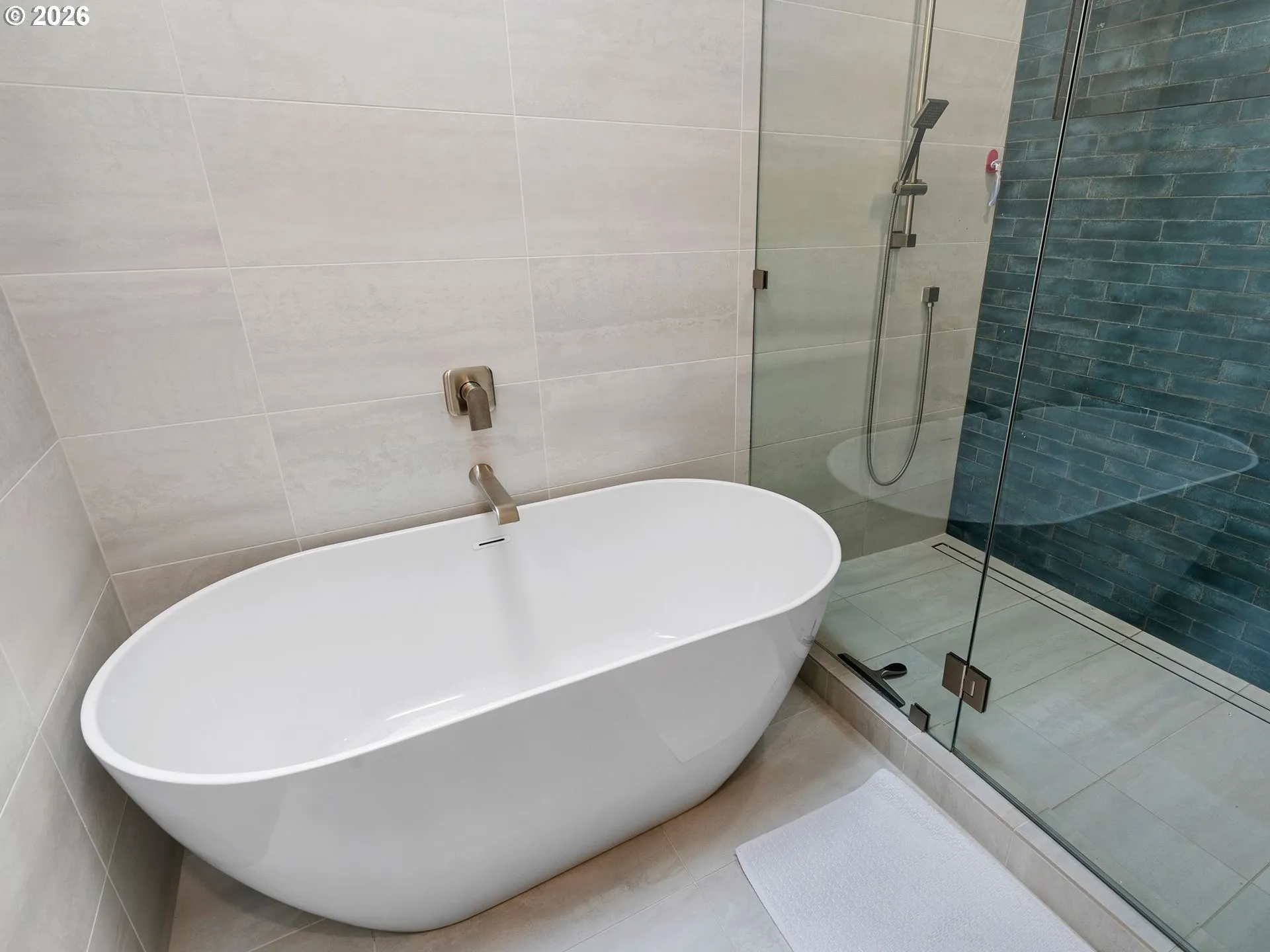 Owner's Suite Bathroom-Garden Tub