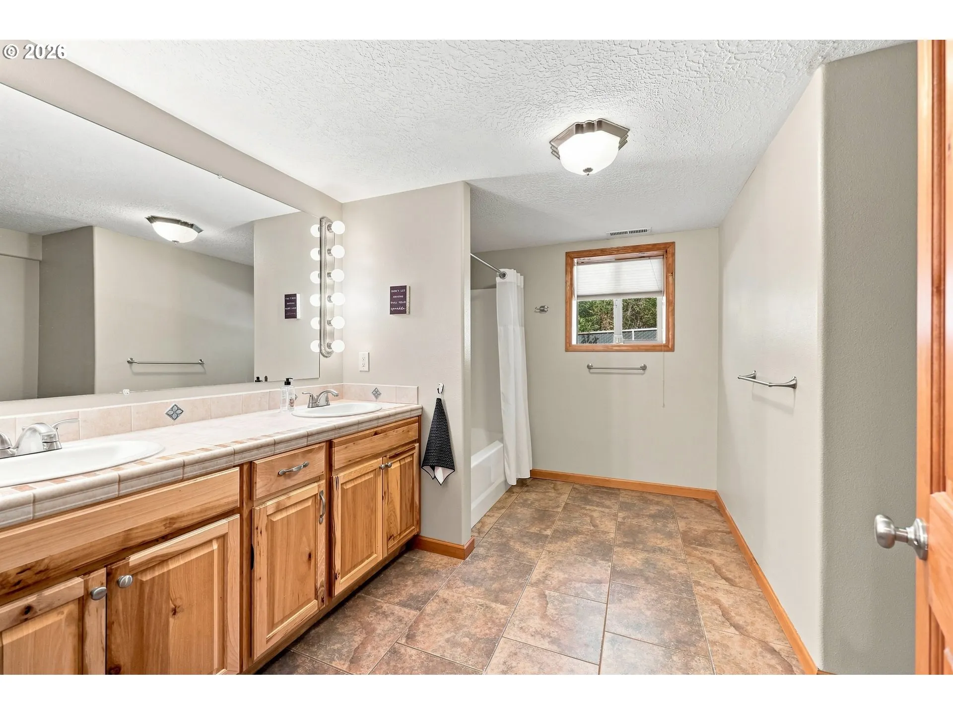 Bathroom-Lower