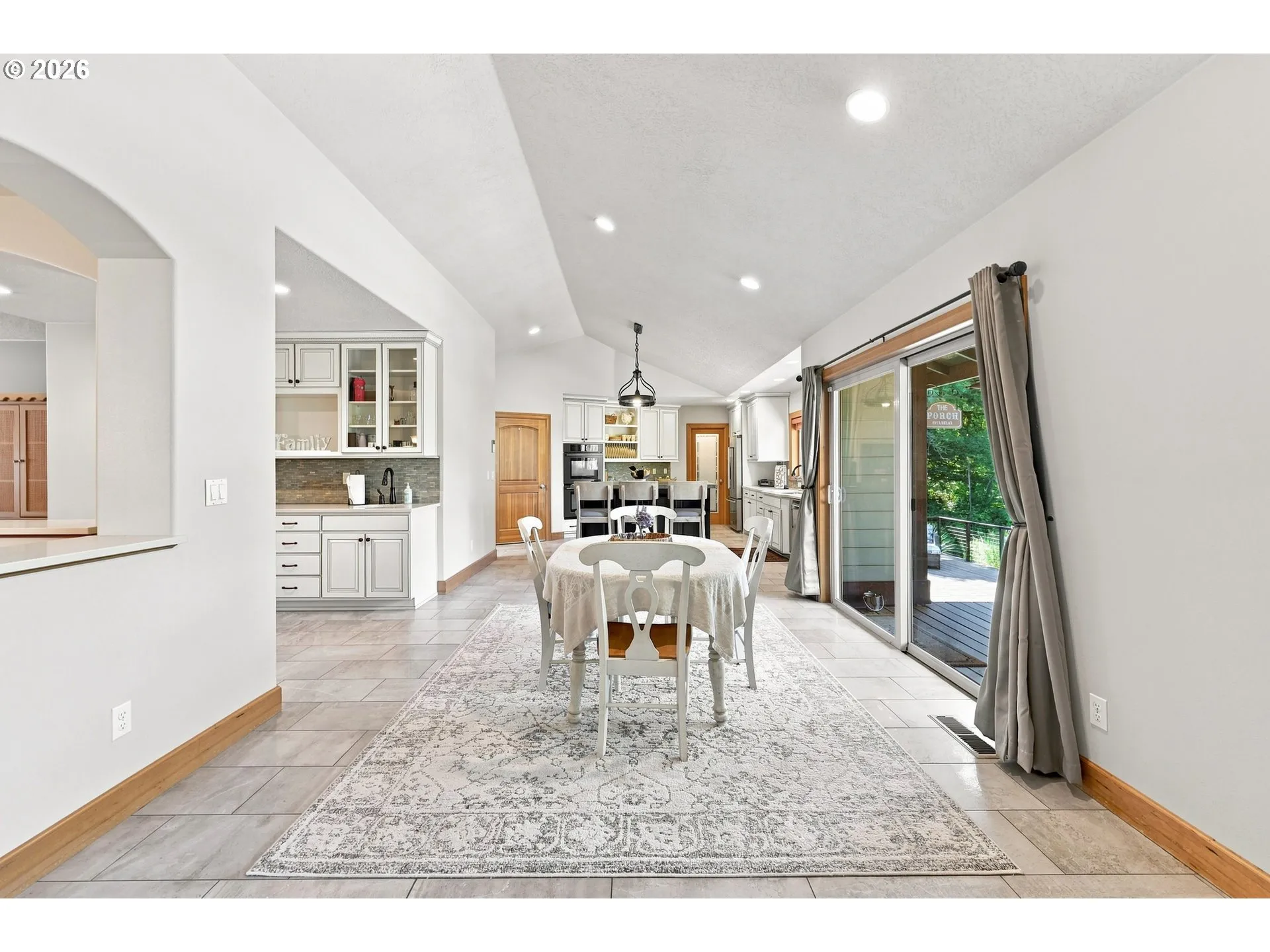 Kitchen/Nook-Eating Area
