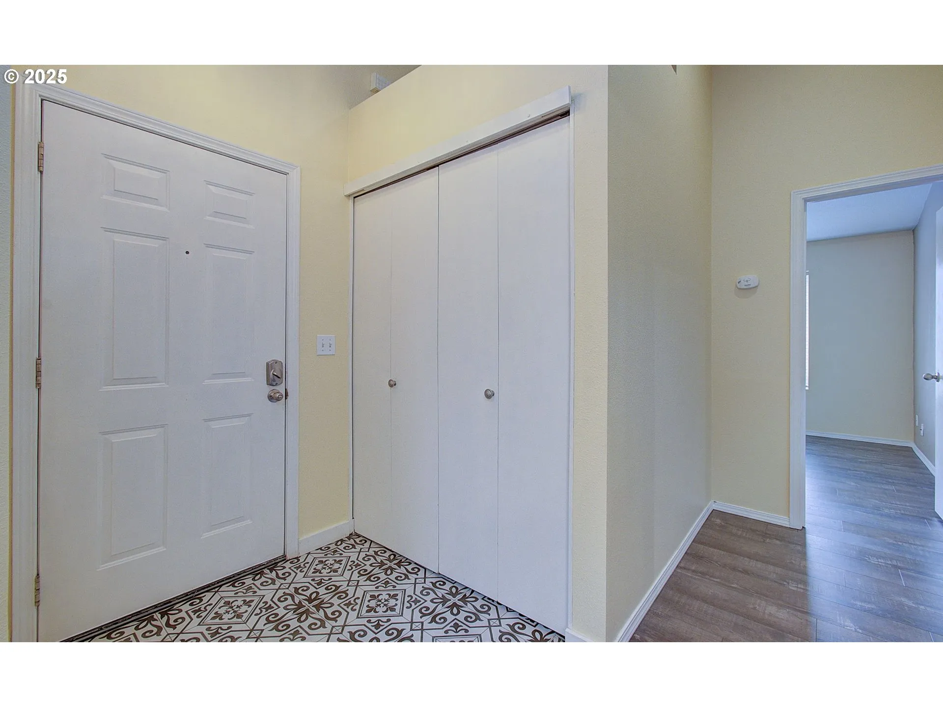 Entrance/Foyer