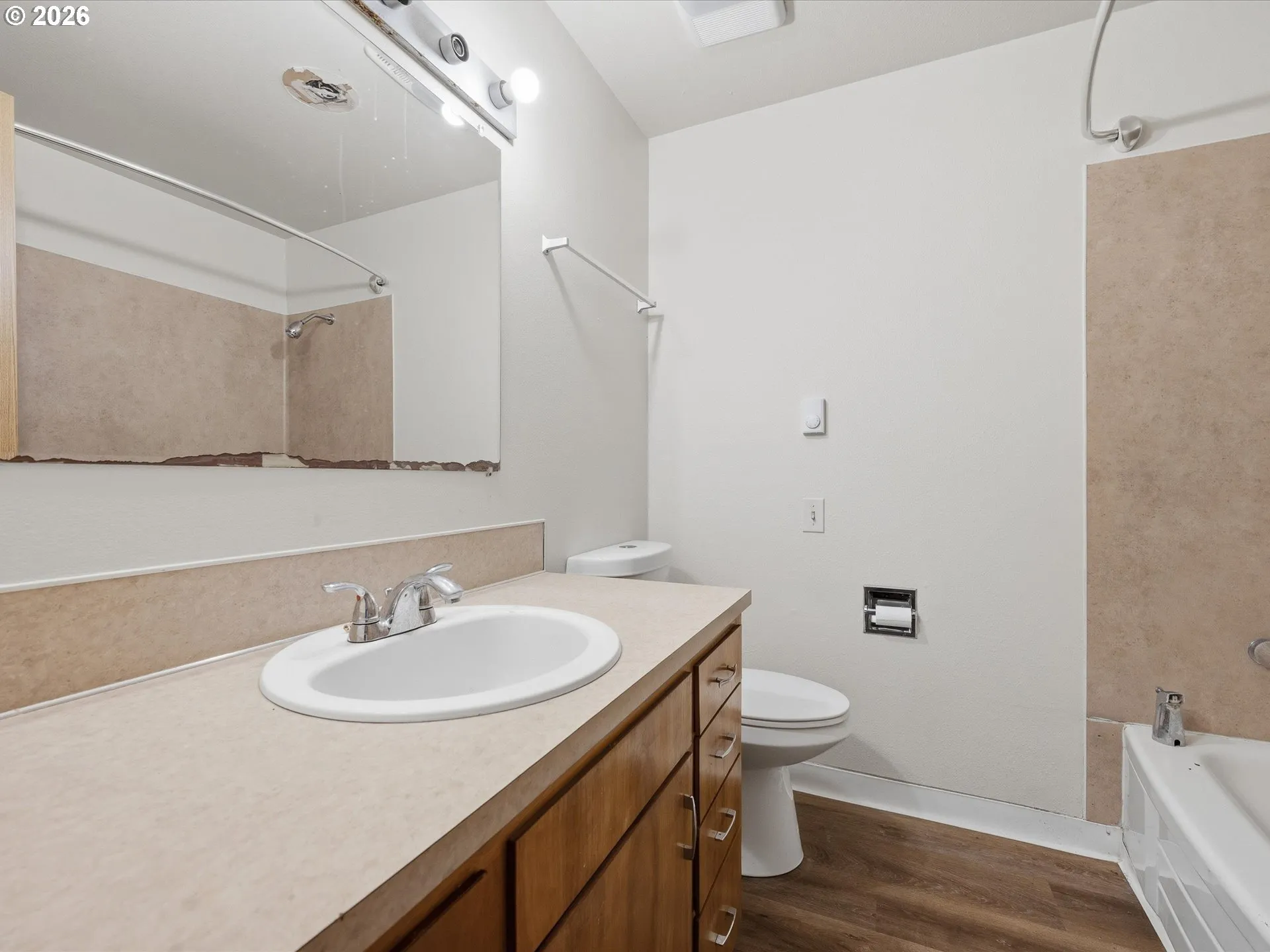Bathroom-Hall