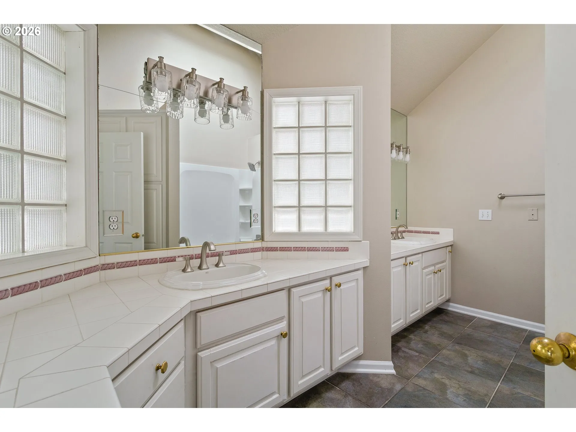 En Suite Bathroom