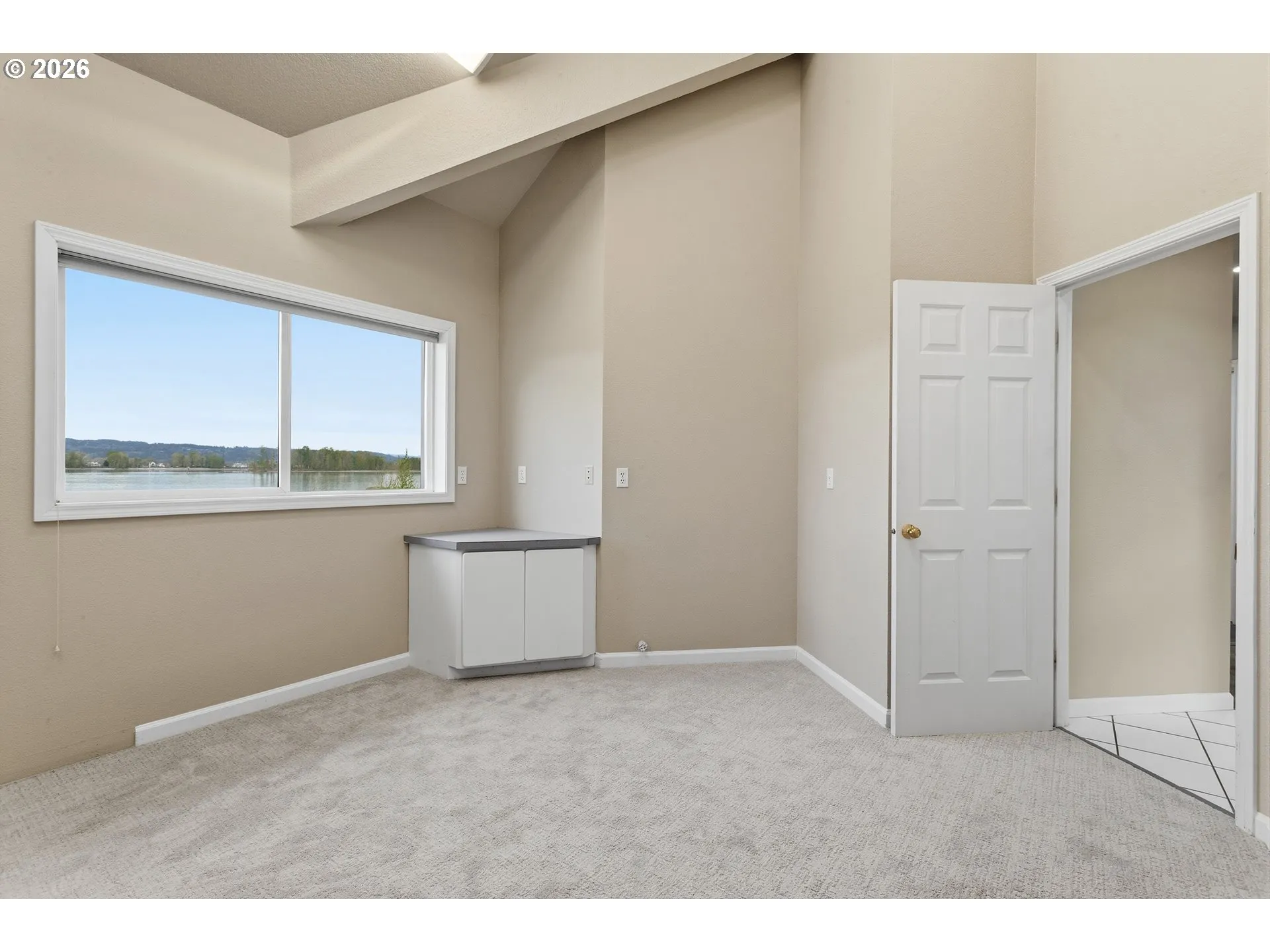 Bonus Room-Vaulted Ceilings