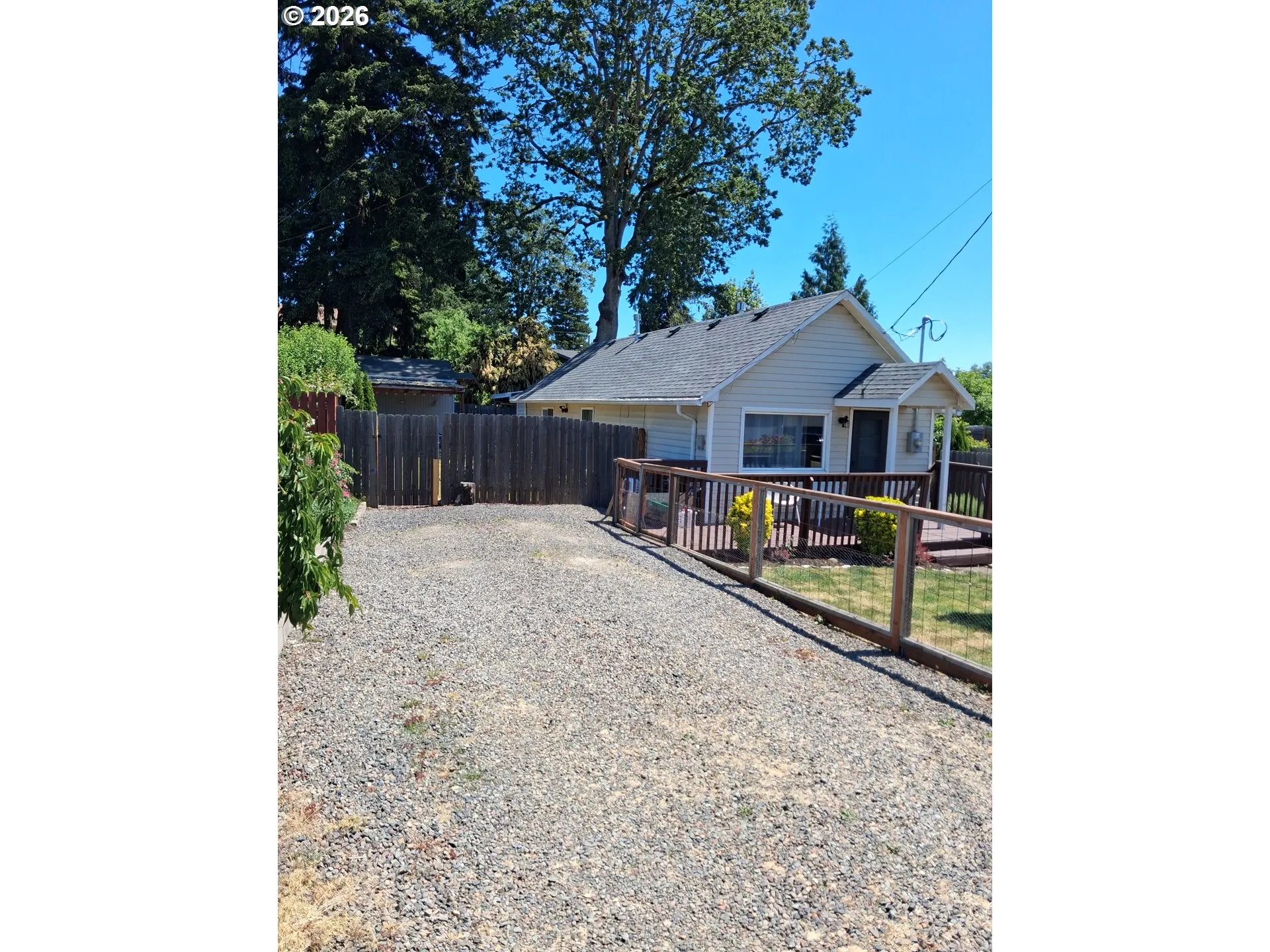 Driveway-Gated