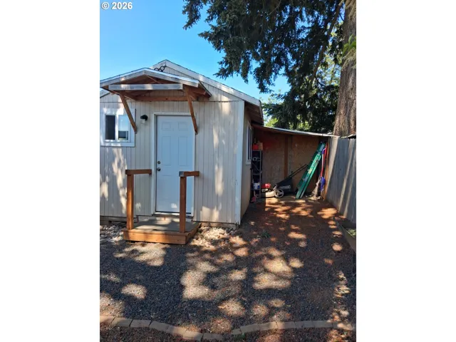 Shed