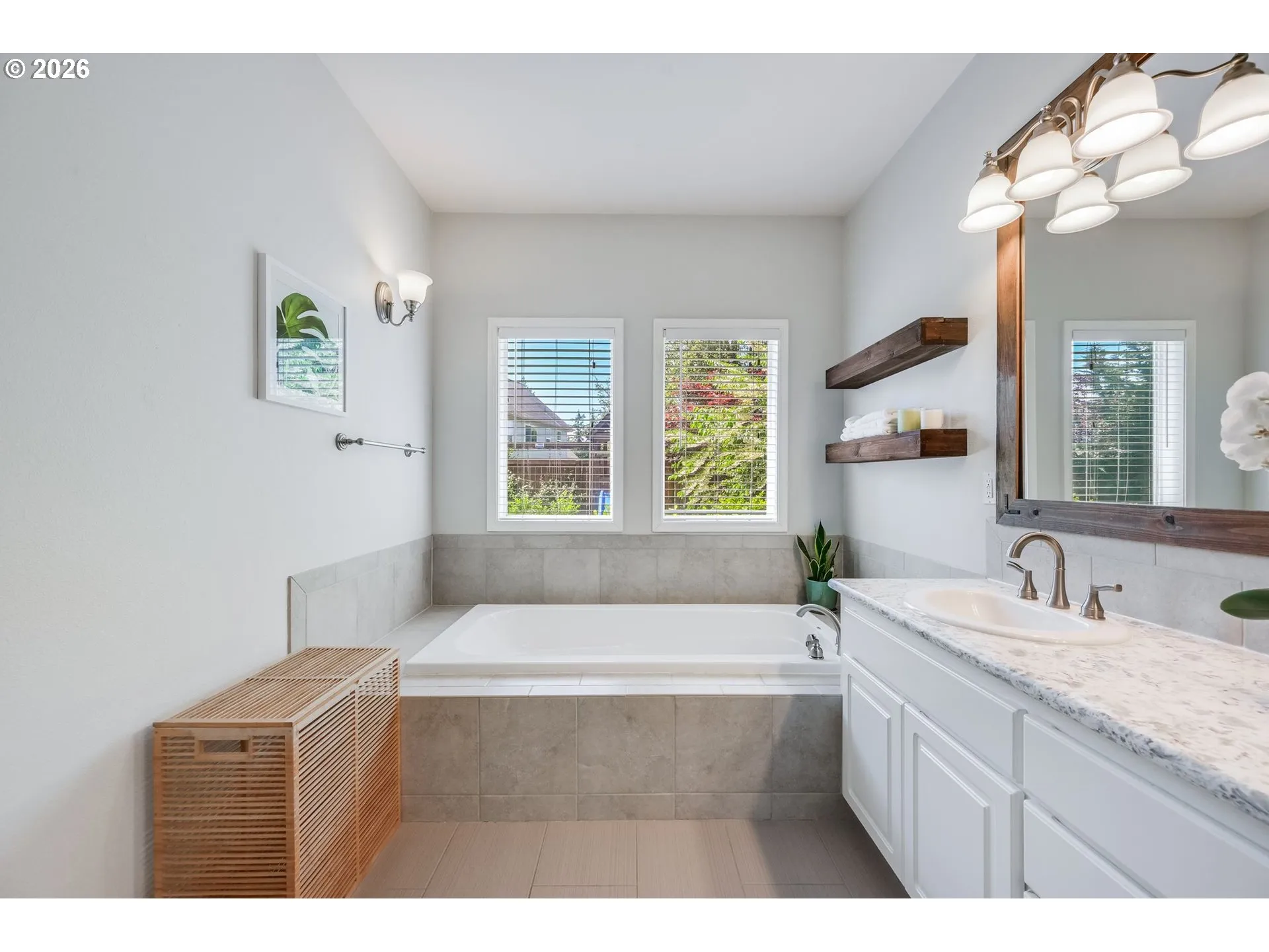Owner's Suite Bathroom-Full Bathroom