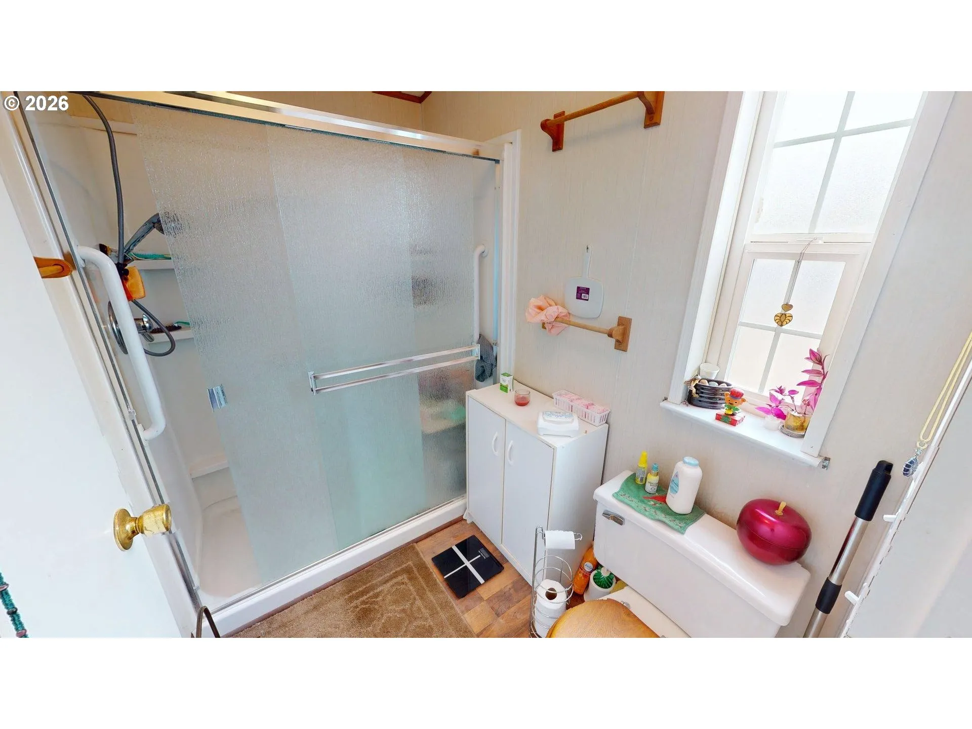 Primary Bedroom-Attached Bathroom