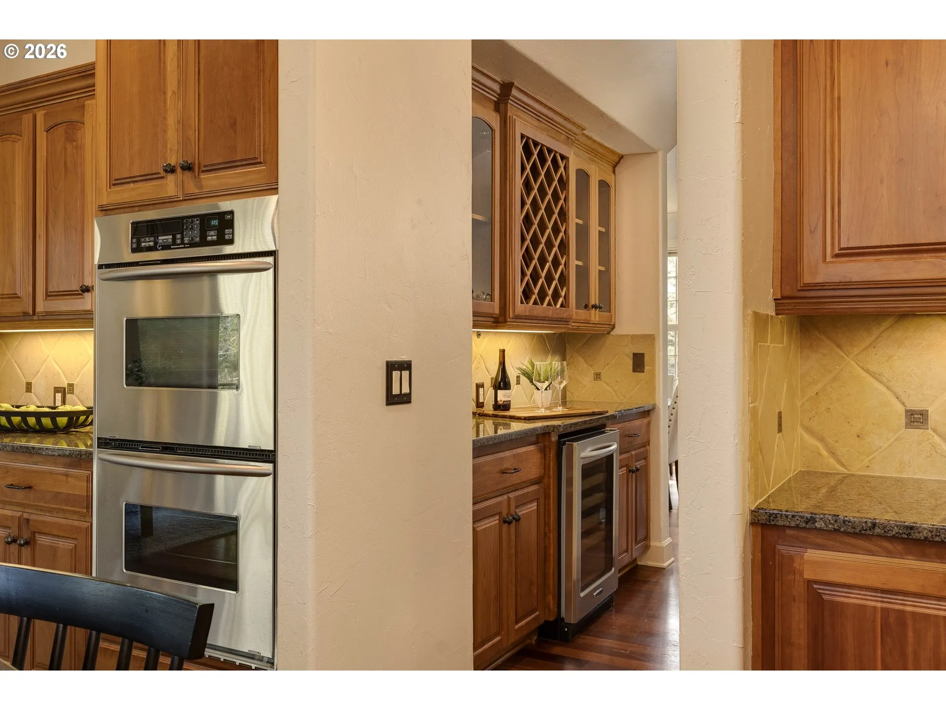 Butler's Pantry-Main