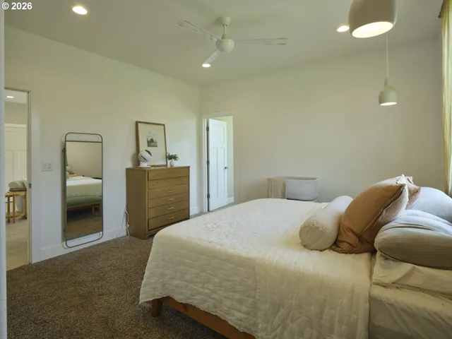 Bedroom, Primary-Main