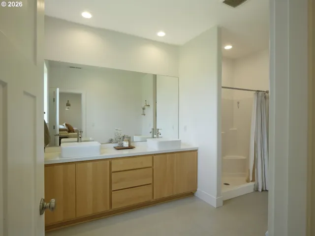 Primary Bedroom-Attached Bathroom