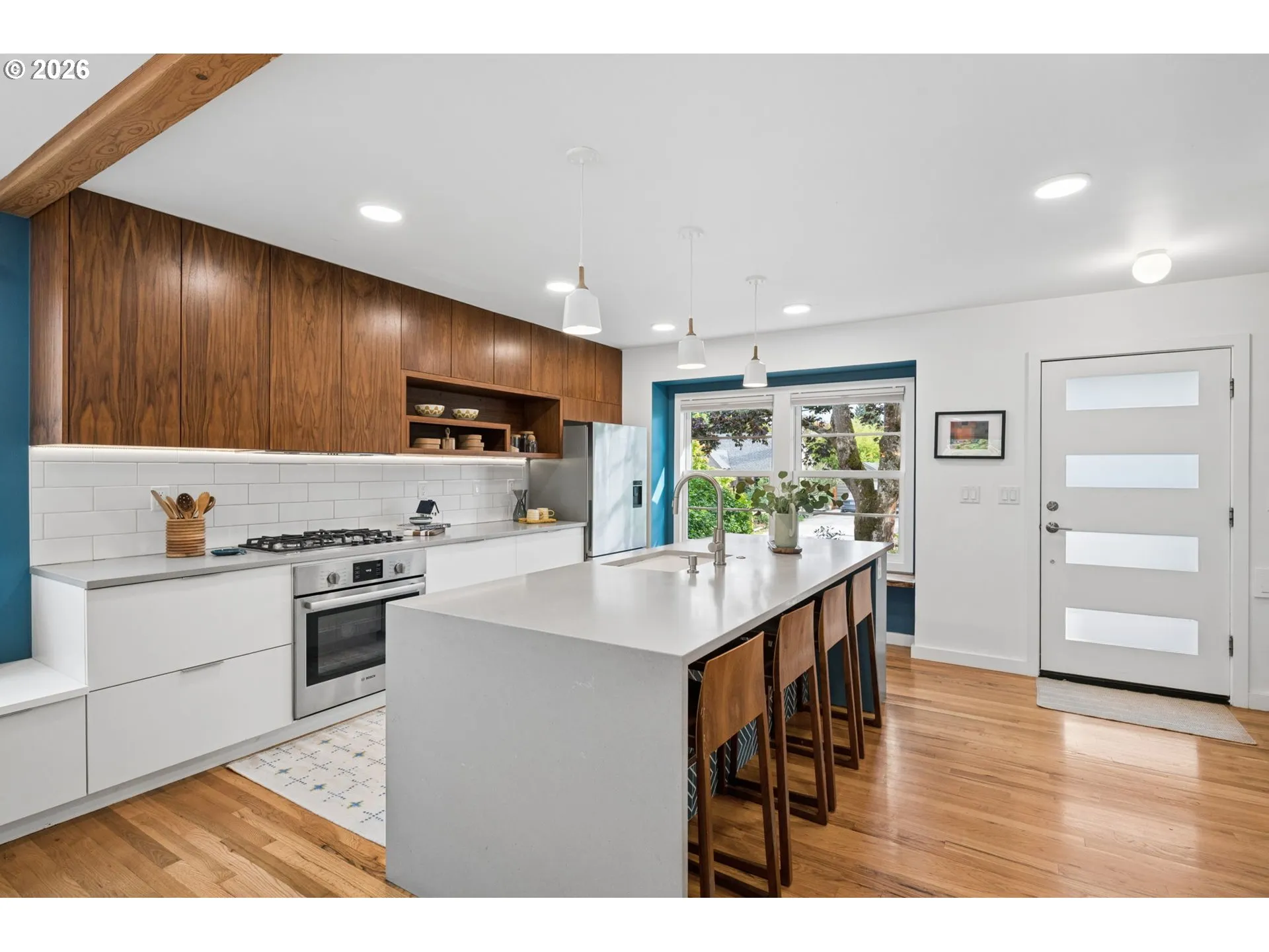Kitchen-Cooking Island