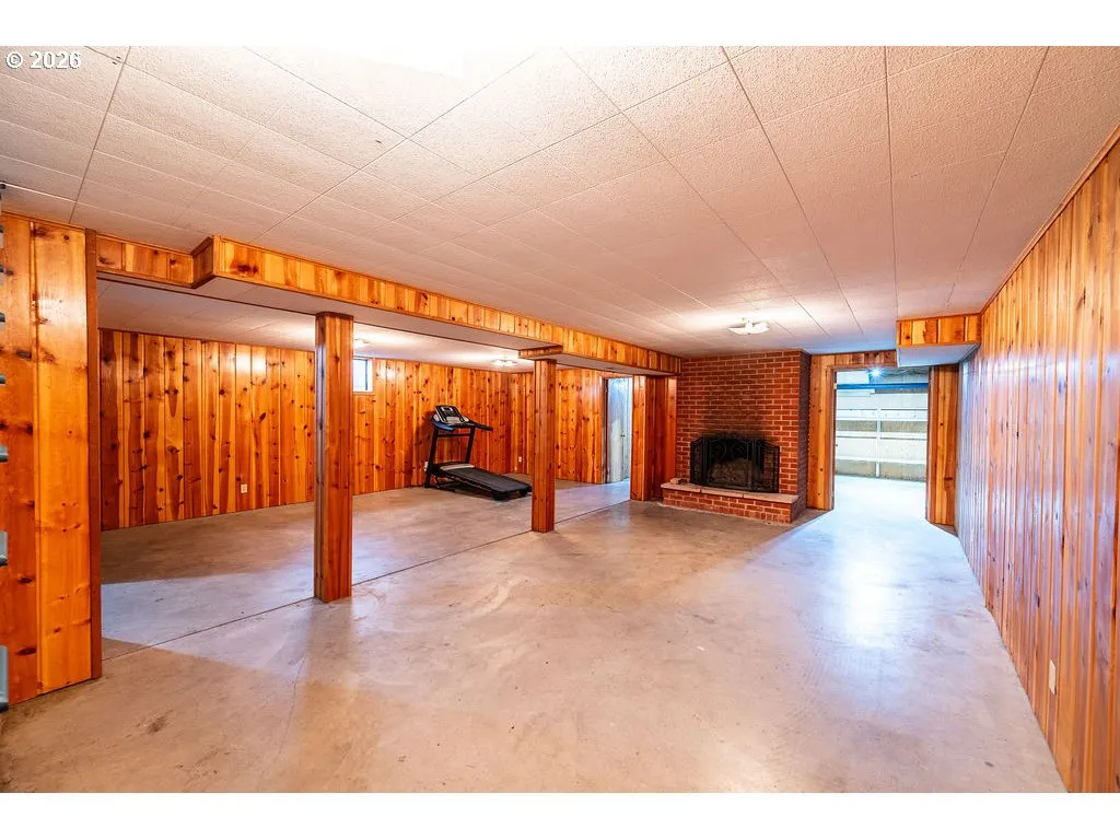 Basement-Finished