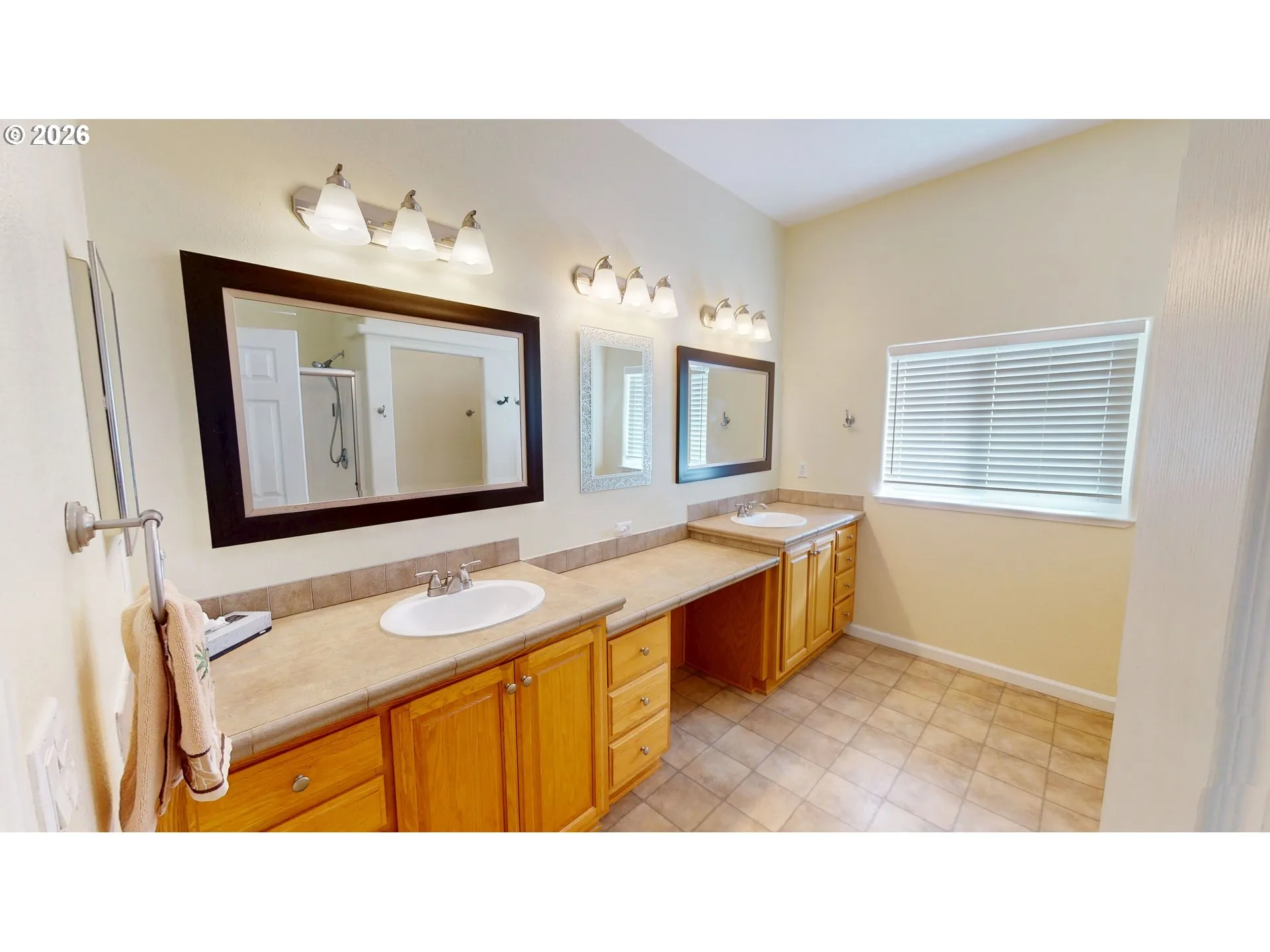 Bathroom, Attached-Double Sinks
