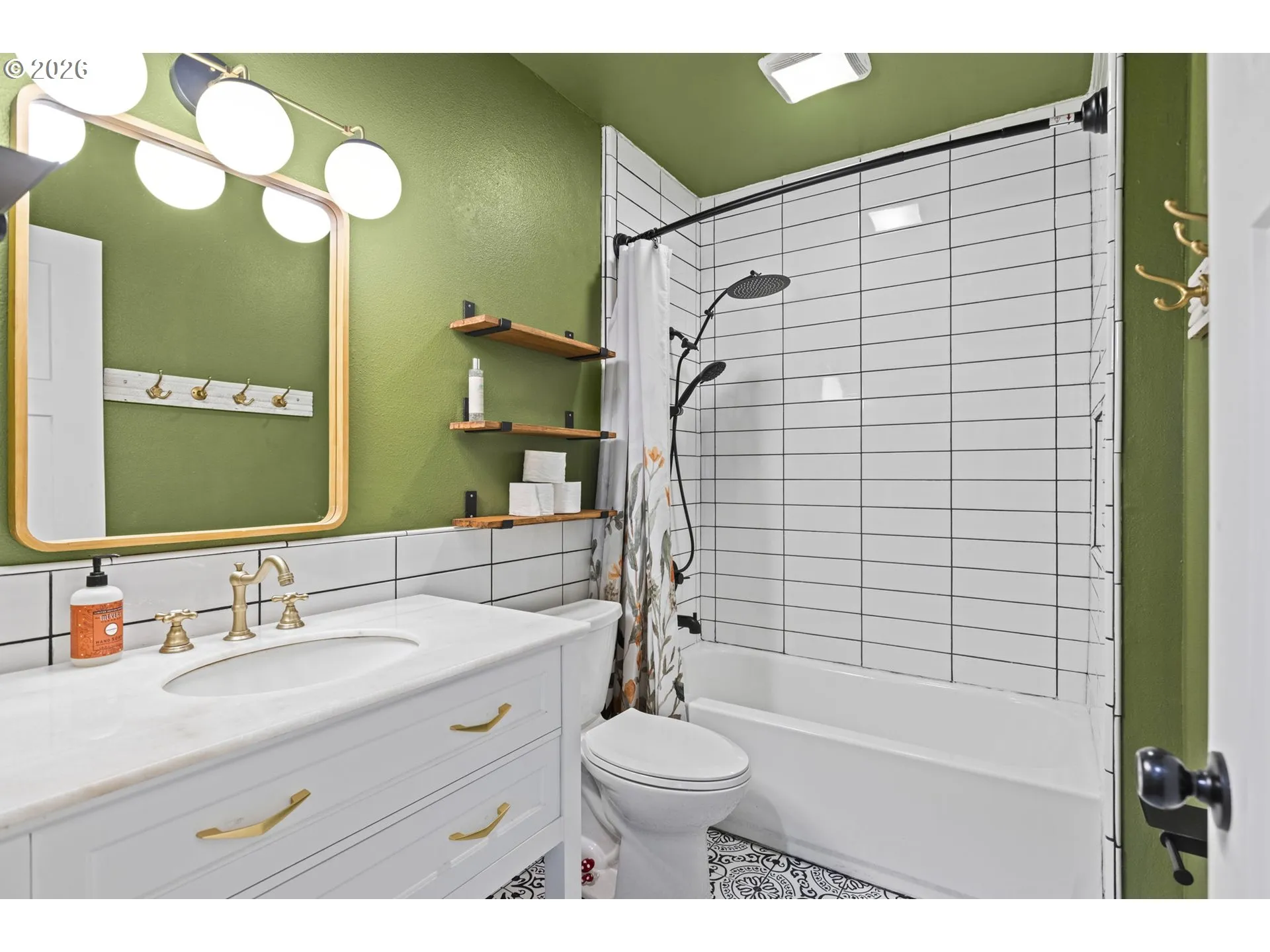 Bathroom-Lower