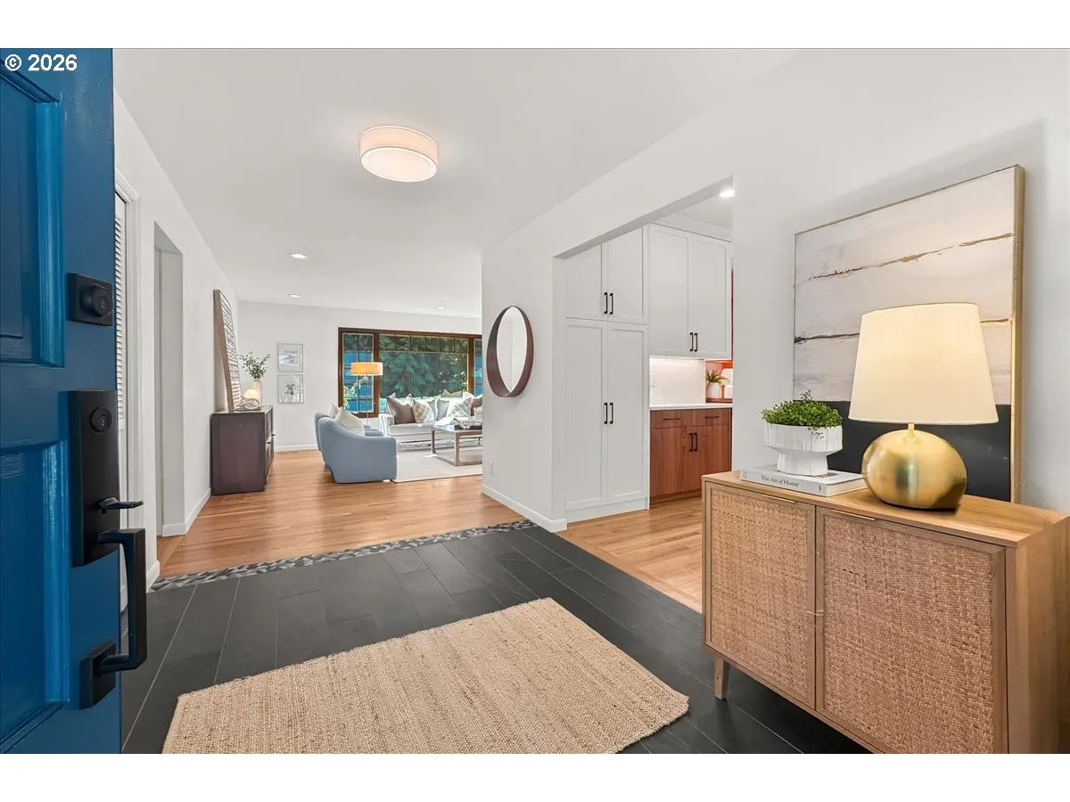 Entrance/Foyer