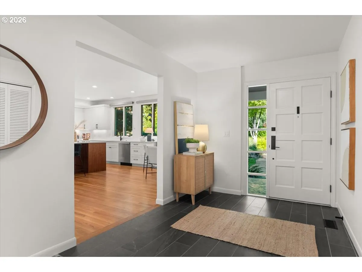 Entrance/Foyer