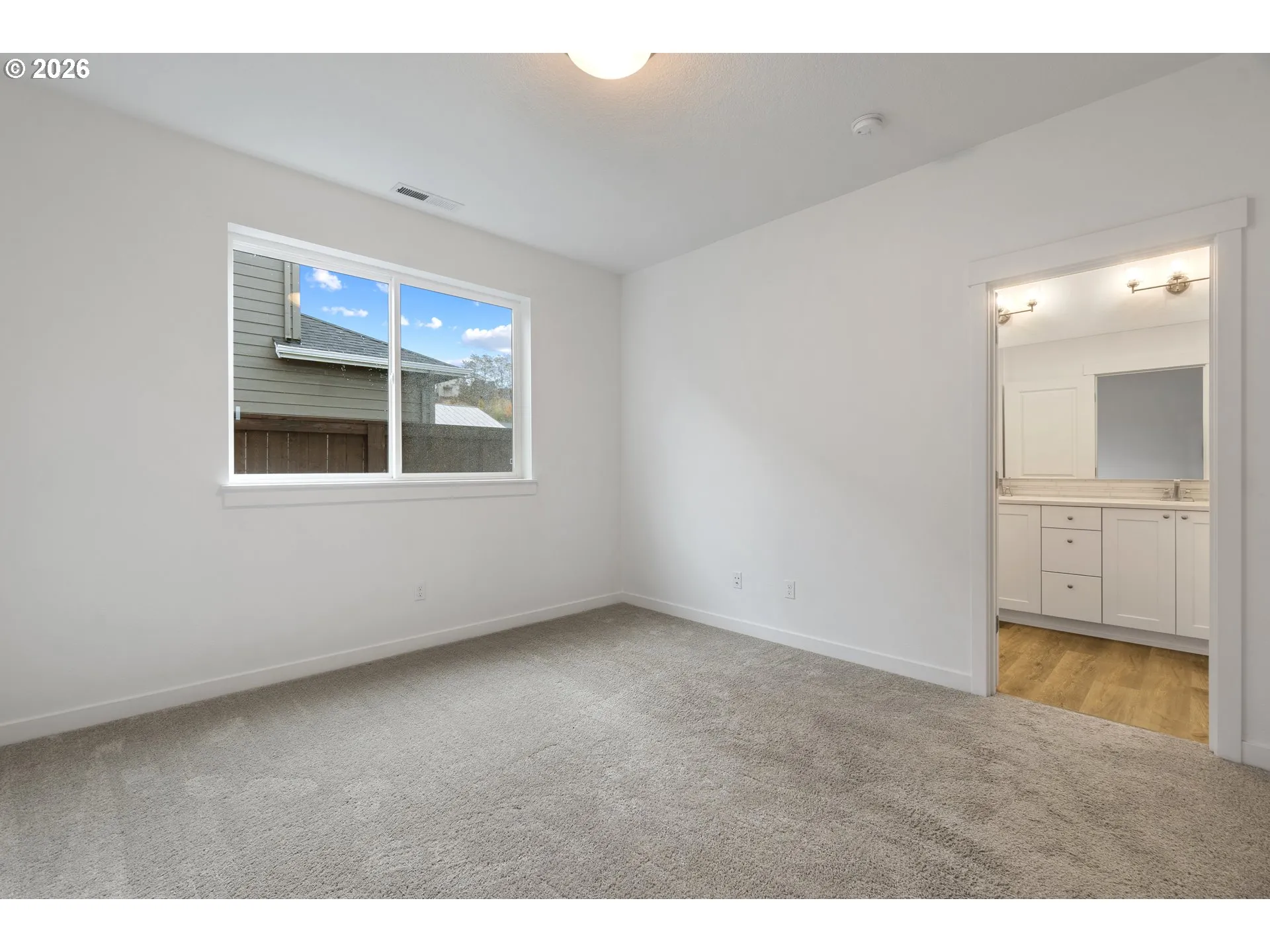 Bedroom, Primary
