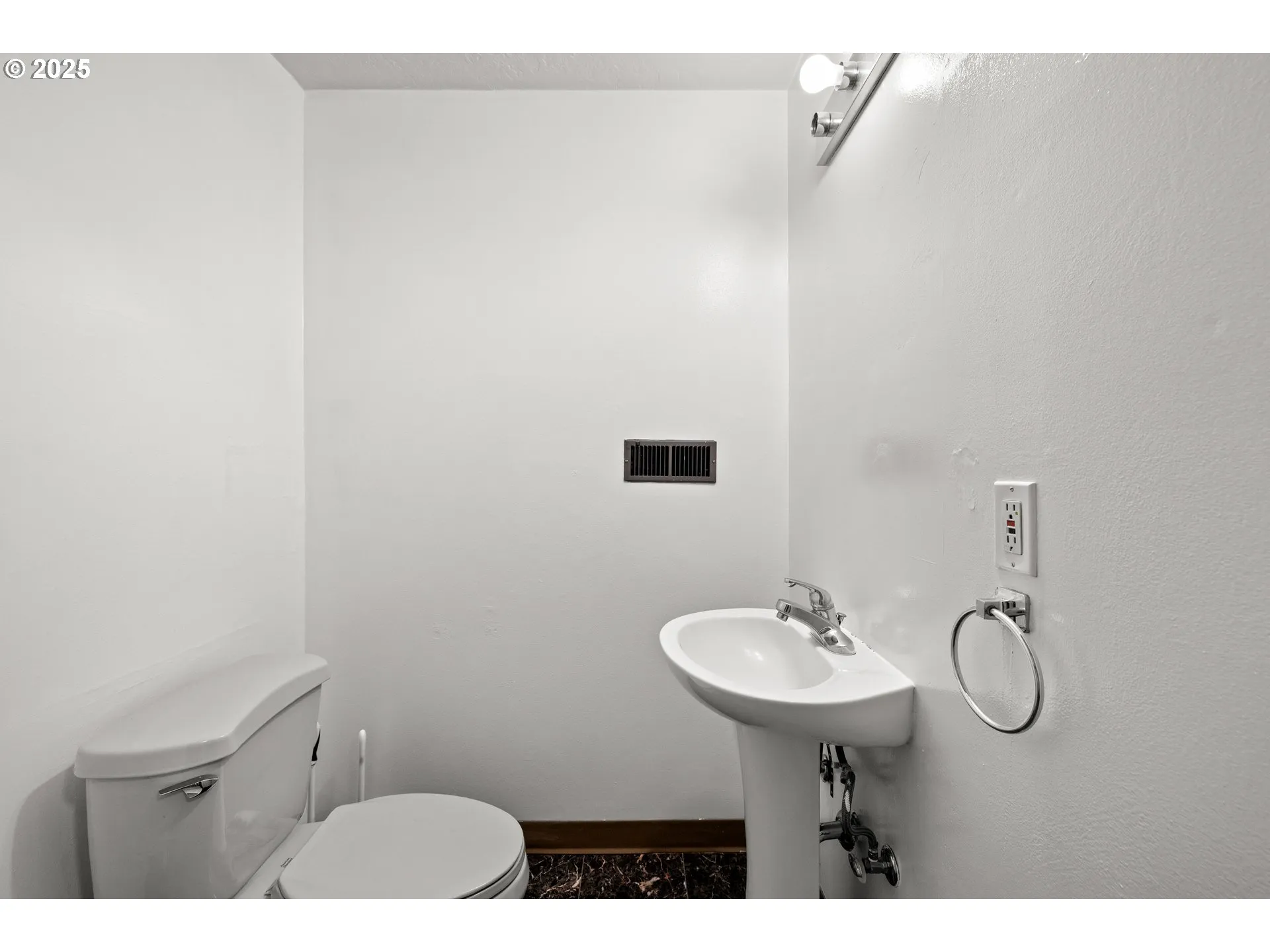 Bathroom-Lower