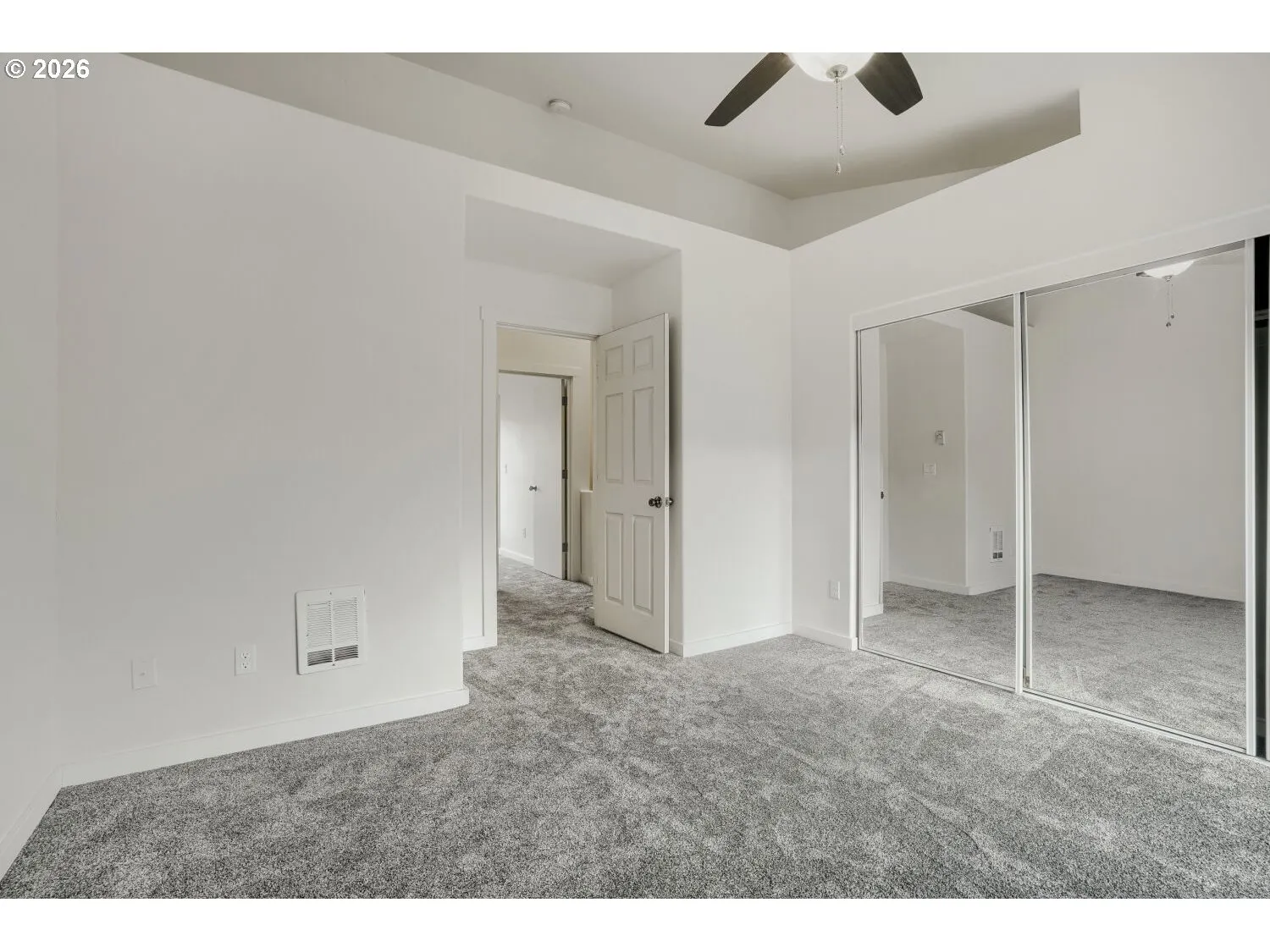 Bedroom, Primary-Ceiling Fan