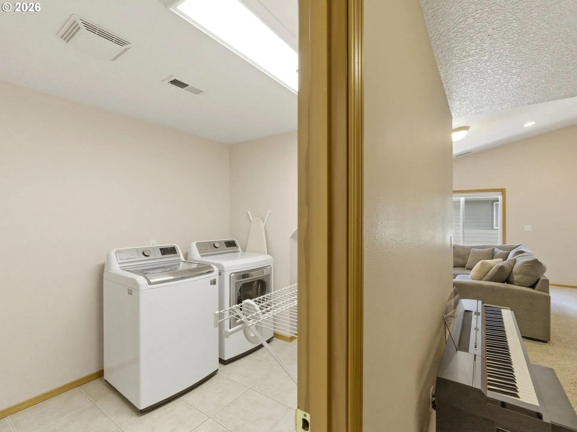 Laundry-Upper