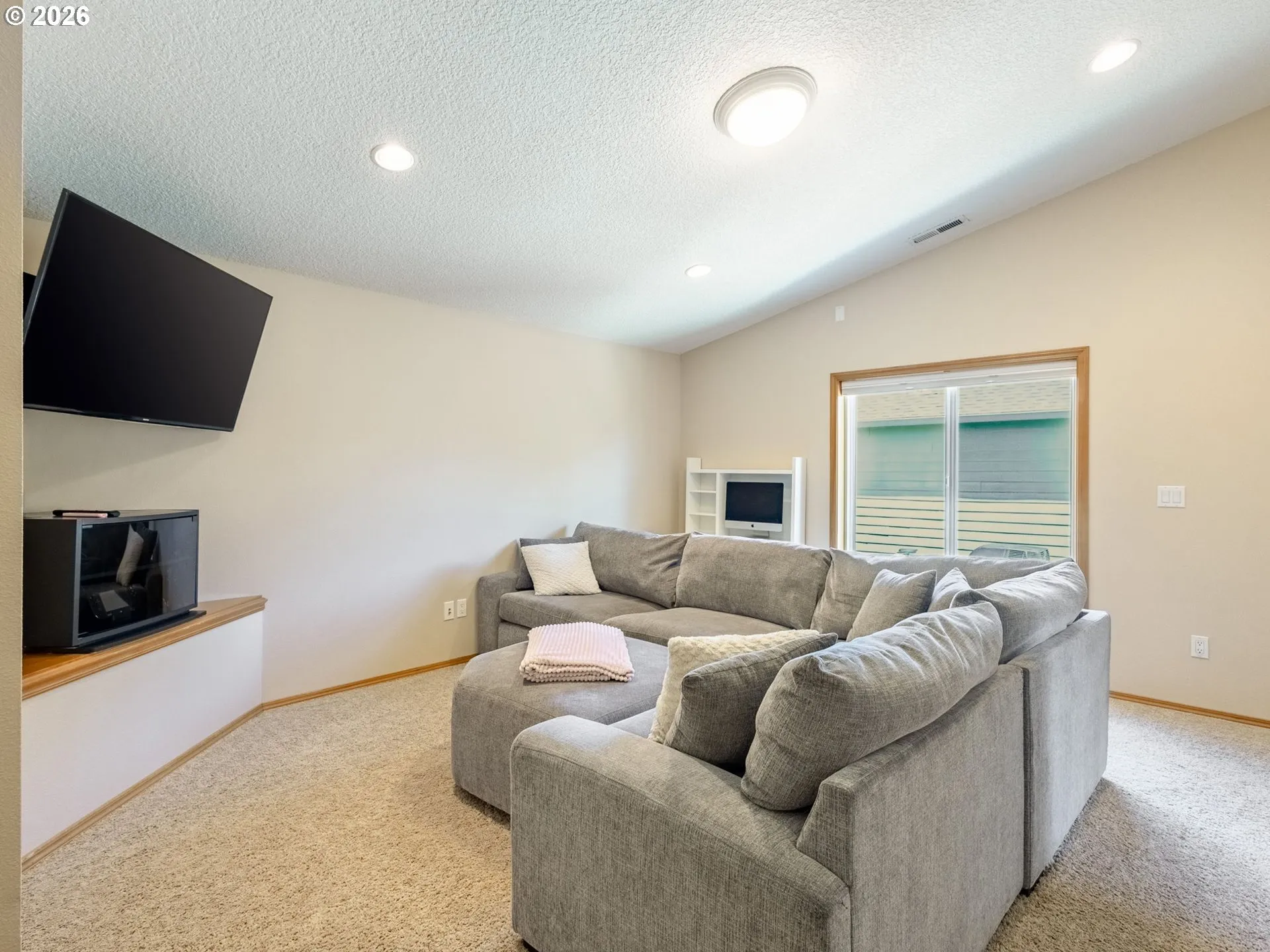 Bonus Room-Upper