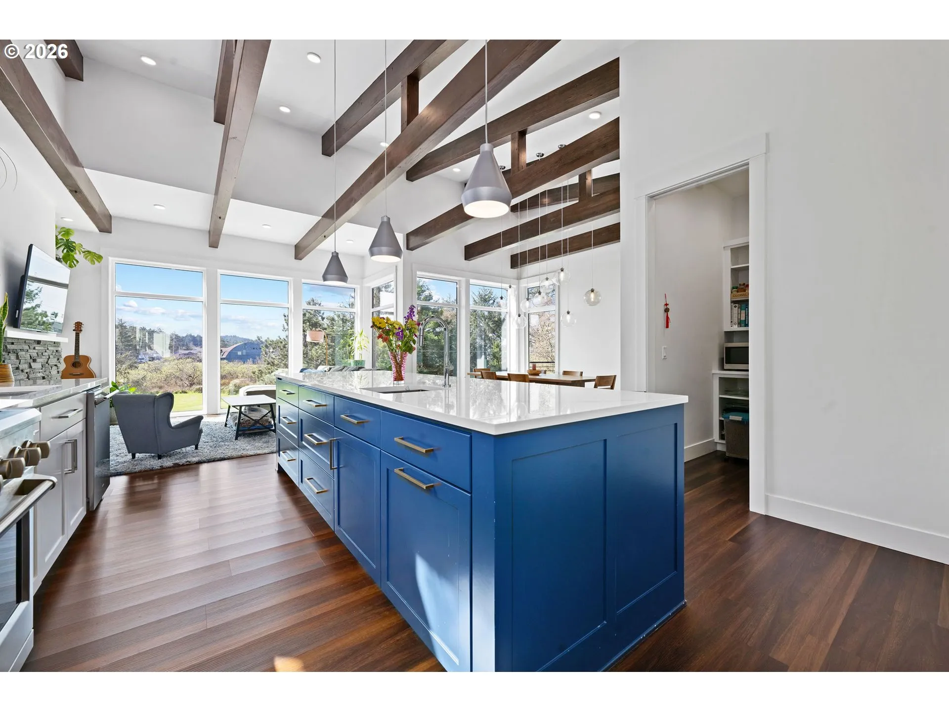 Kitchen-Island