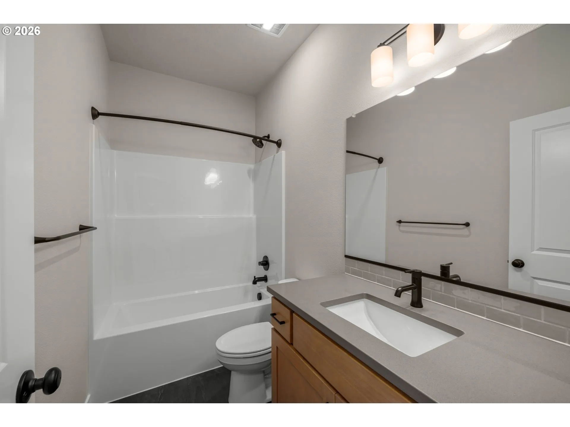 Bathroom-Upper
