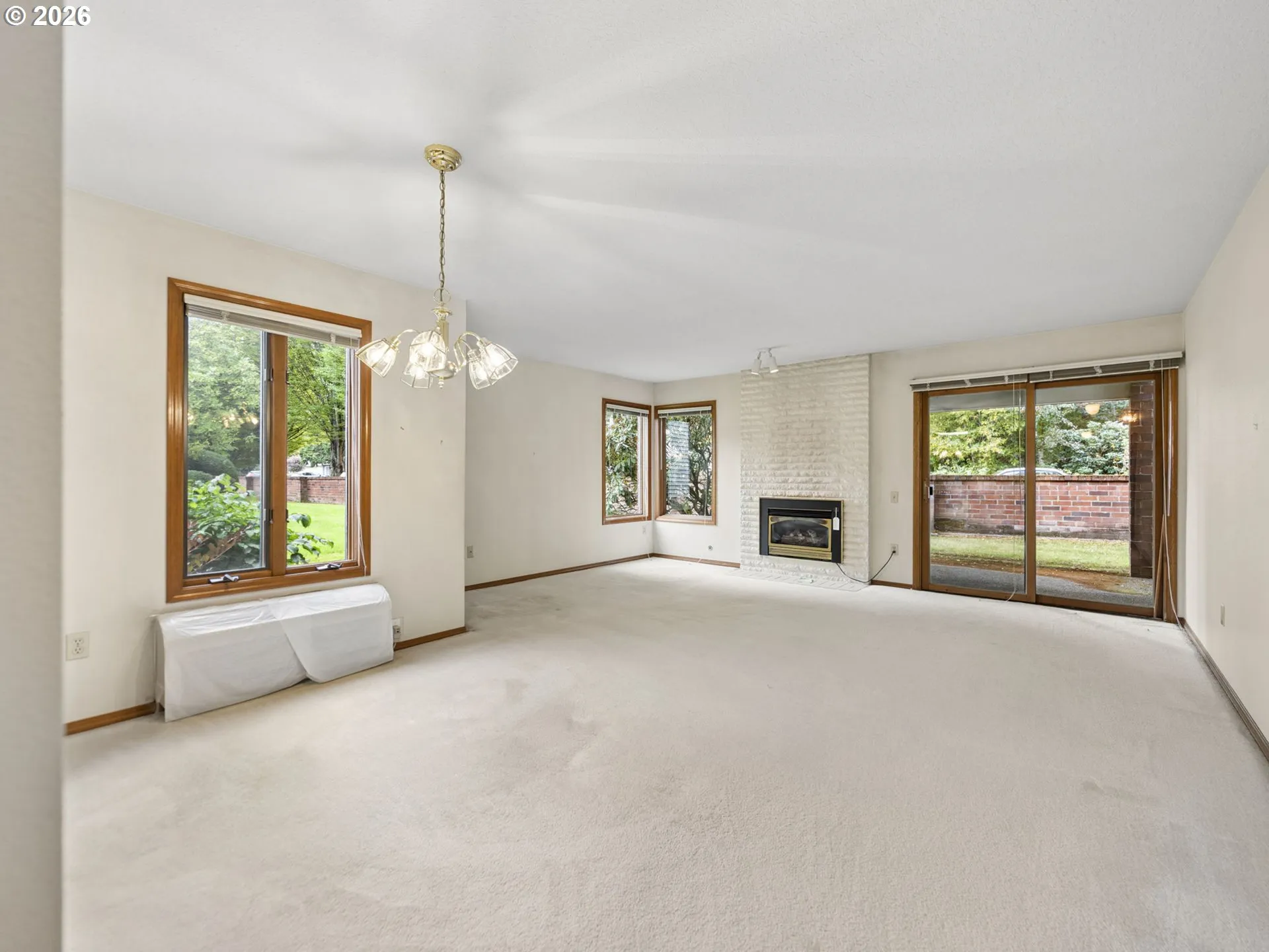 Living Room/Dining Room