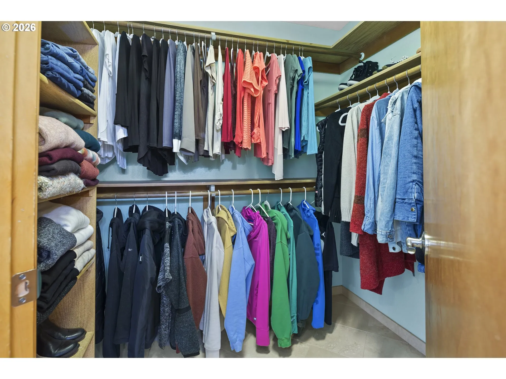 Primary Bedroom-Walk-In Closet