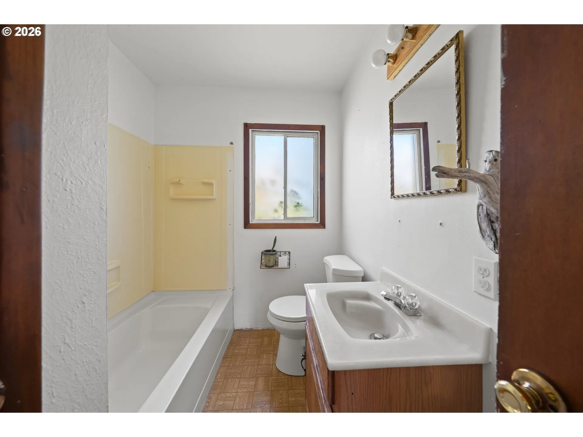 Bathroom-Hall