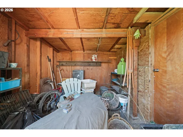 Shed