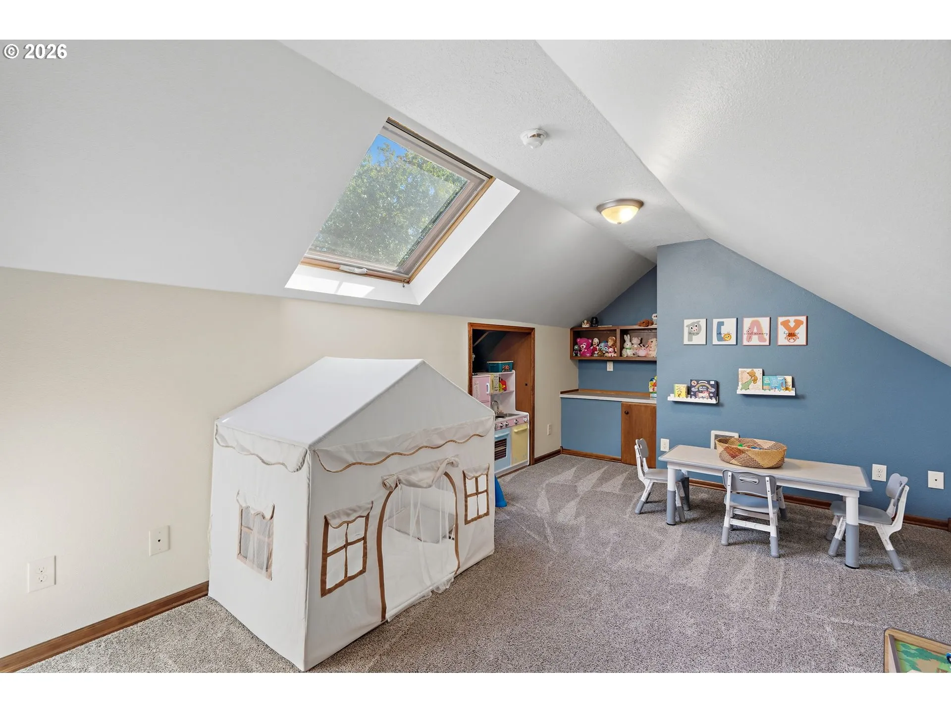 Bonus Room-Upper