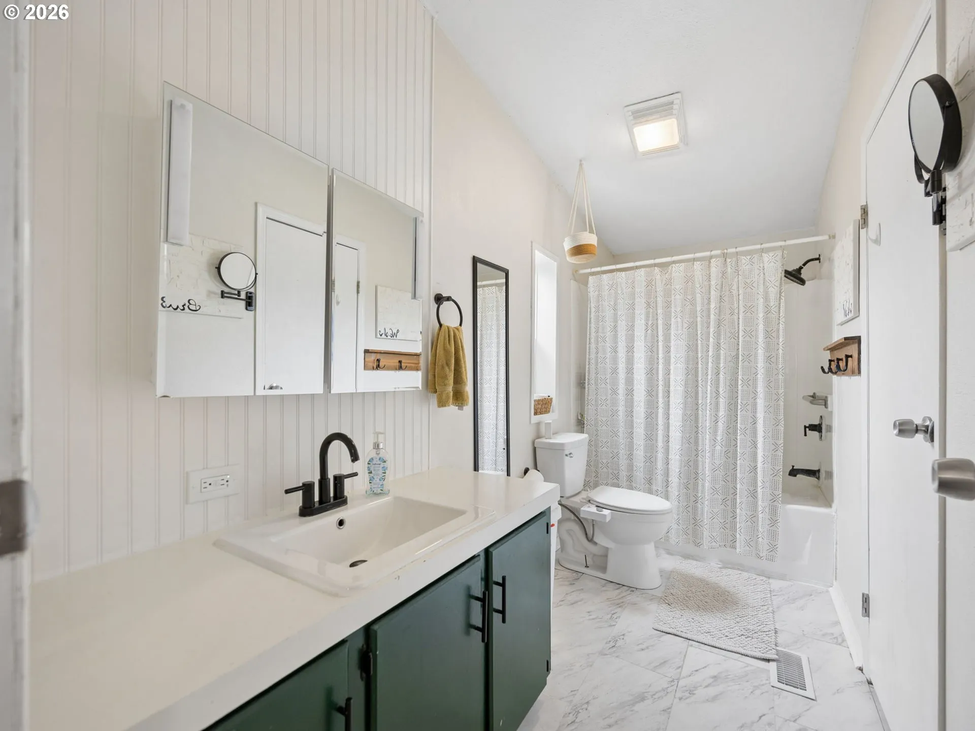 Primary Bedroom-Attached Bathroom