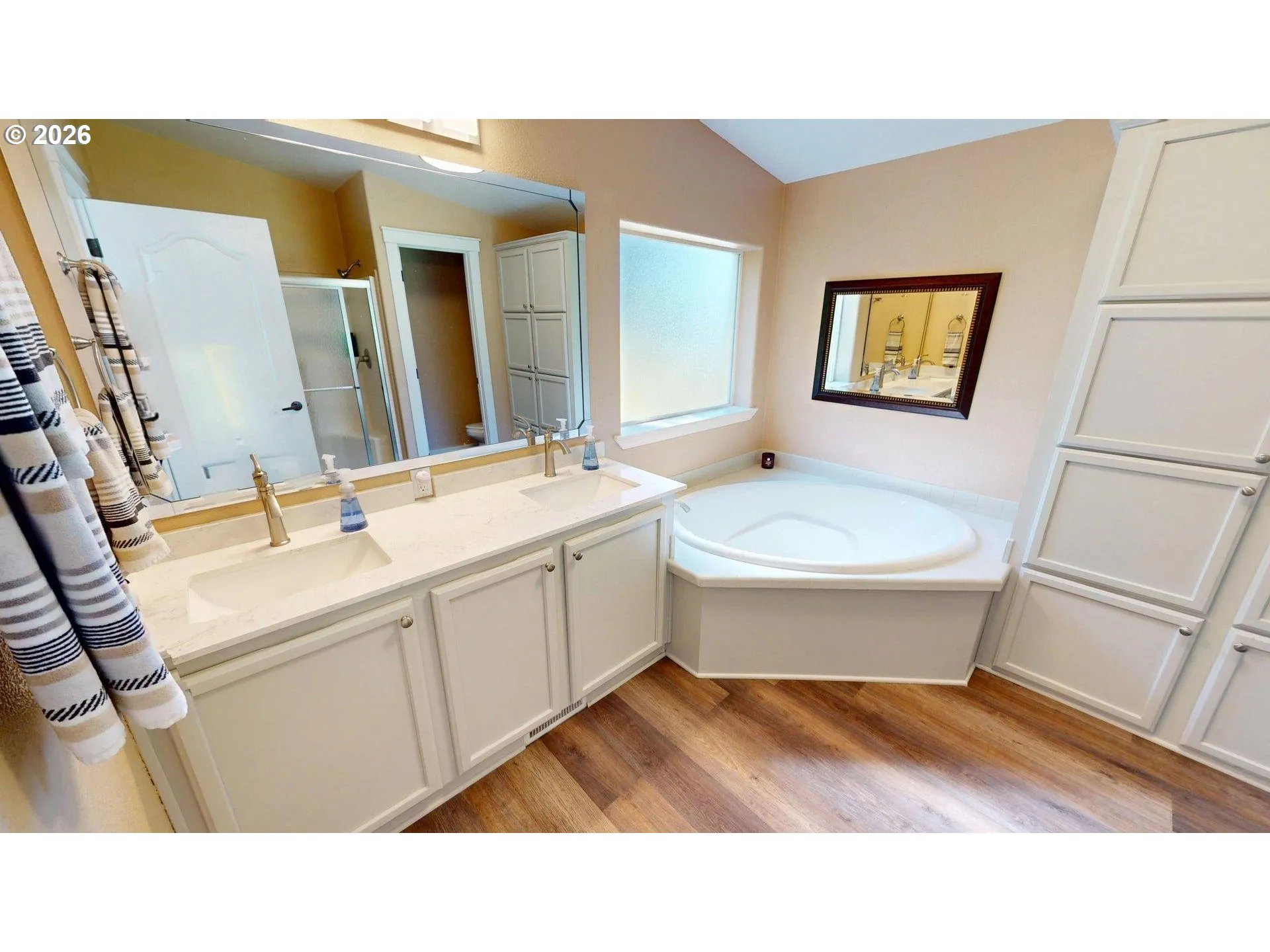 Owner's Suite Bathroom-Garden Tub