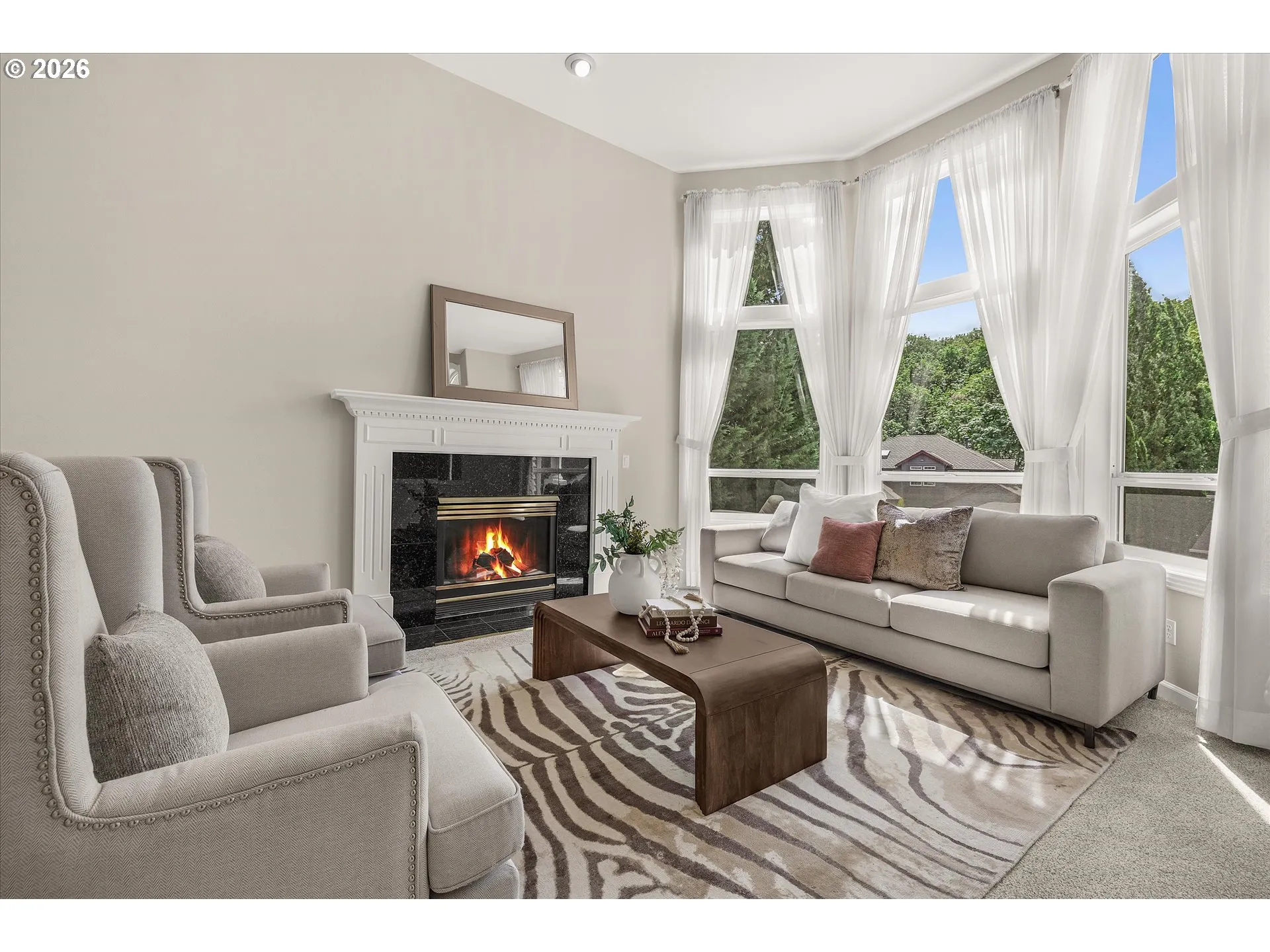 Living Room-Vaulted Ceilings