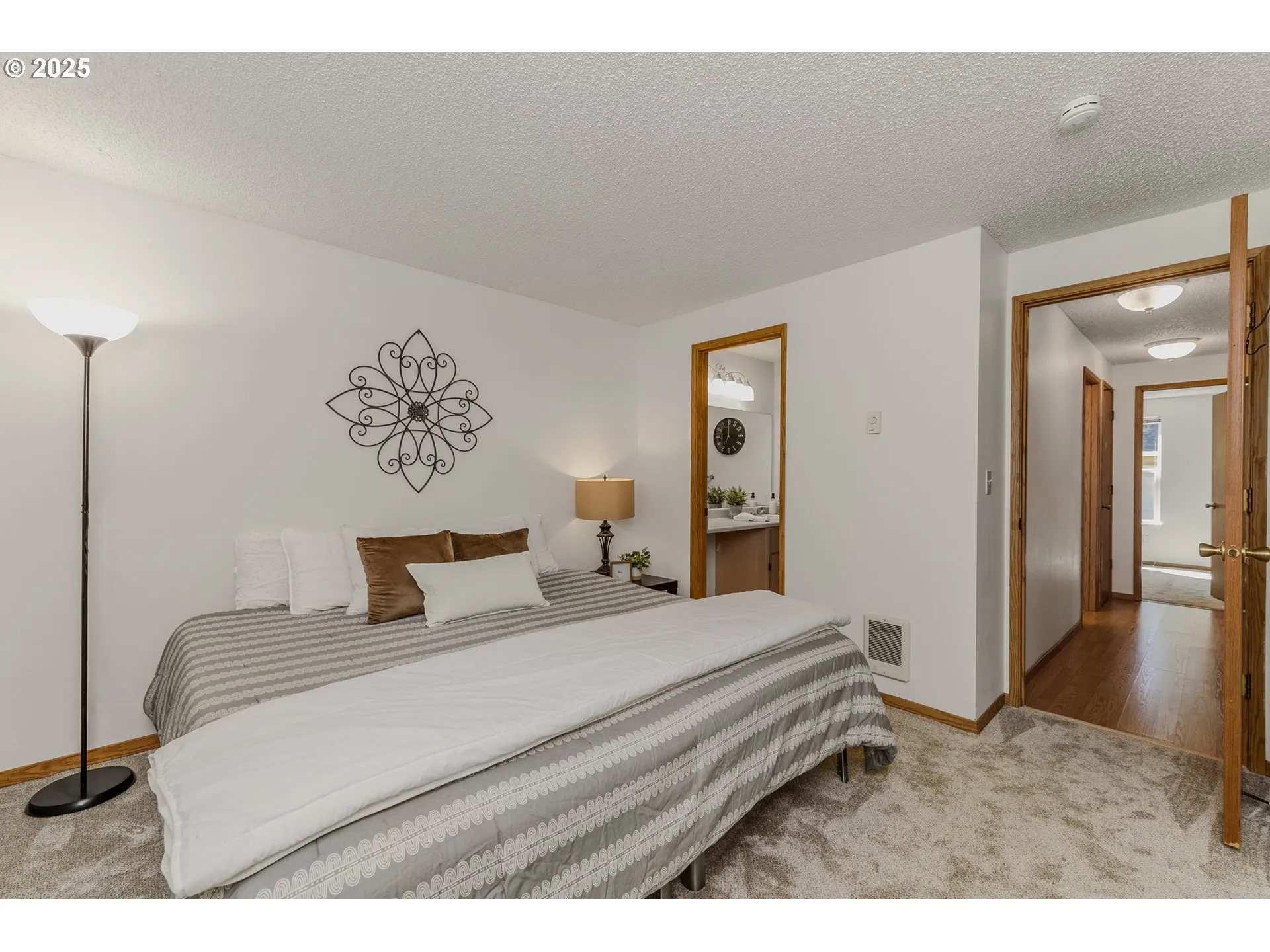 Bedroom, Owner's Suite-Main