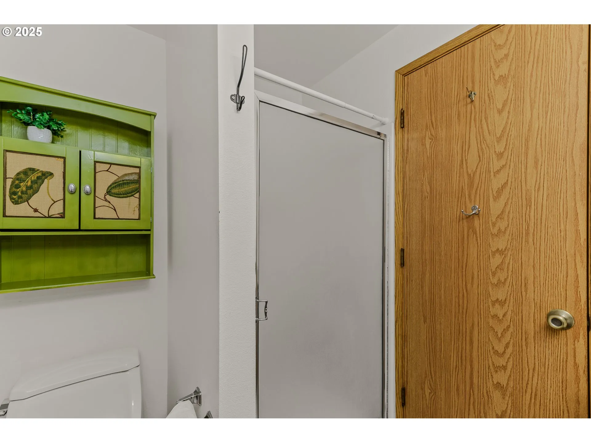 Bathroom, Attached-Walk in Shower