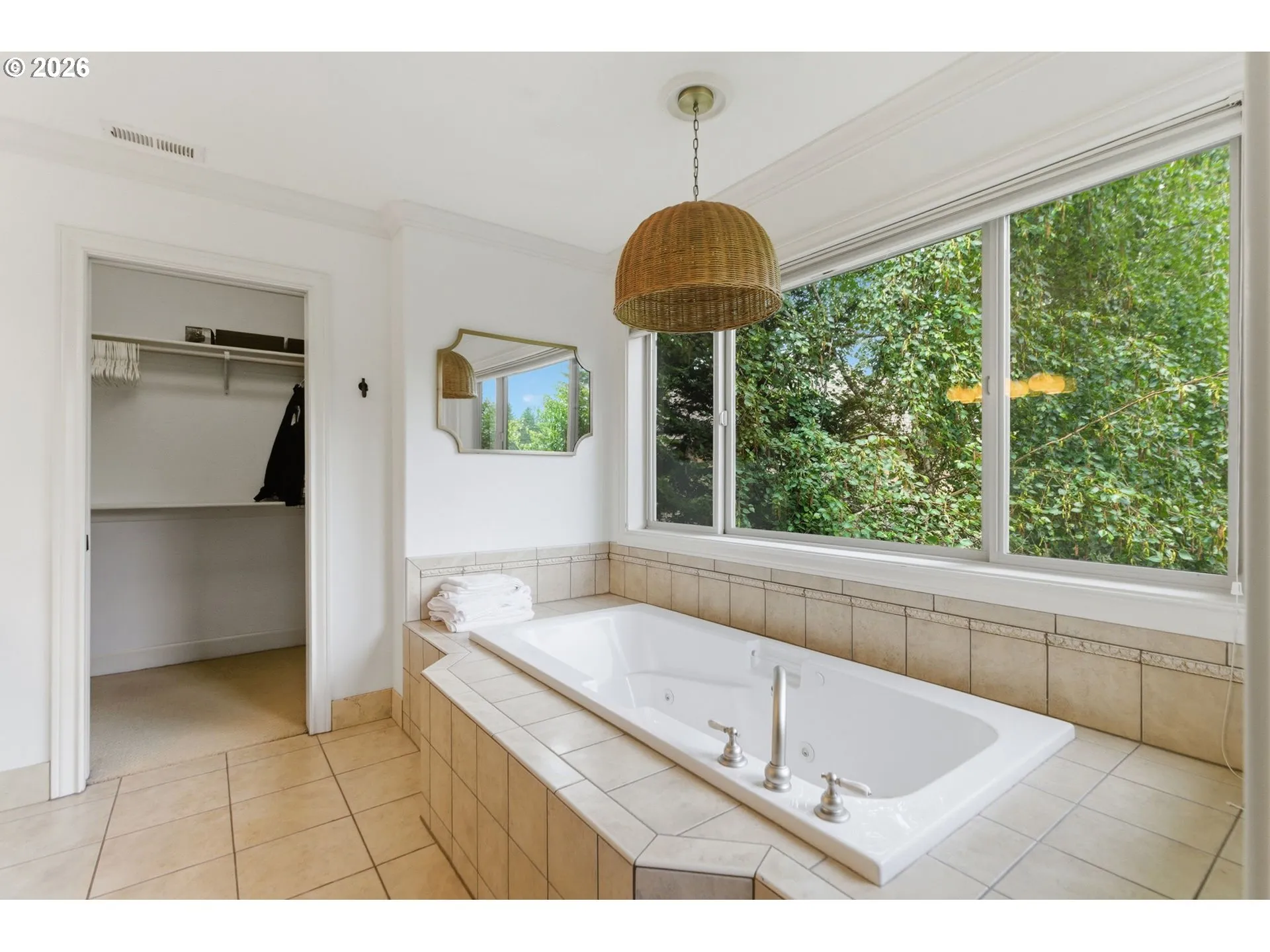 Bathroom-Upper