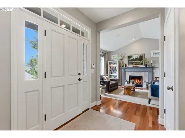 Entrance/Foyer