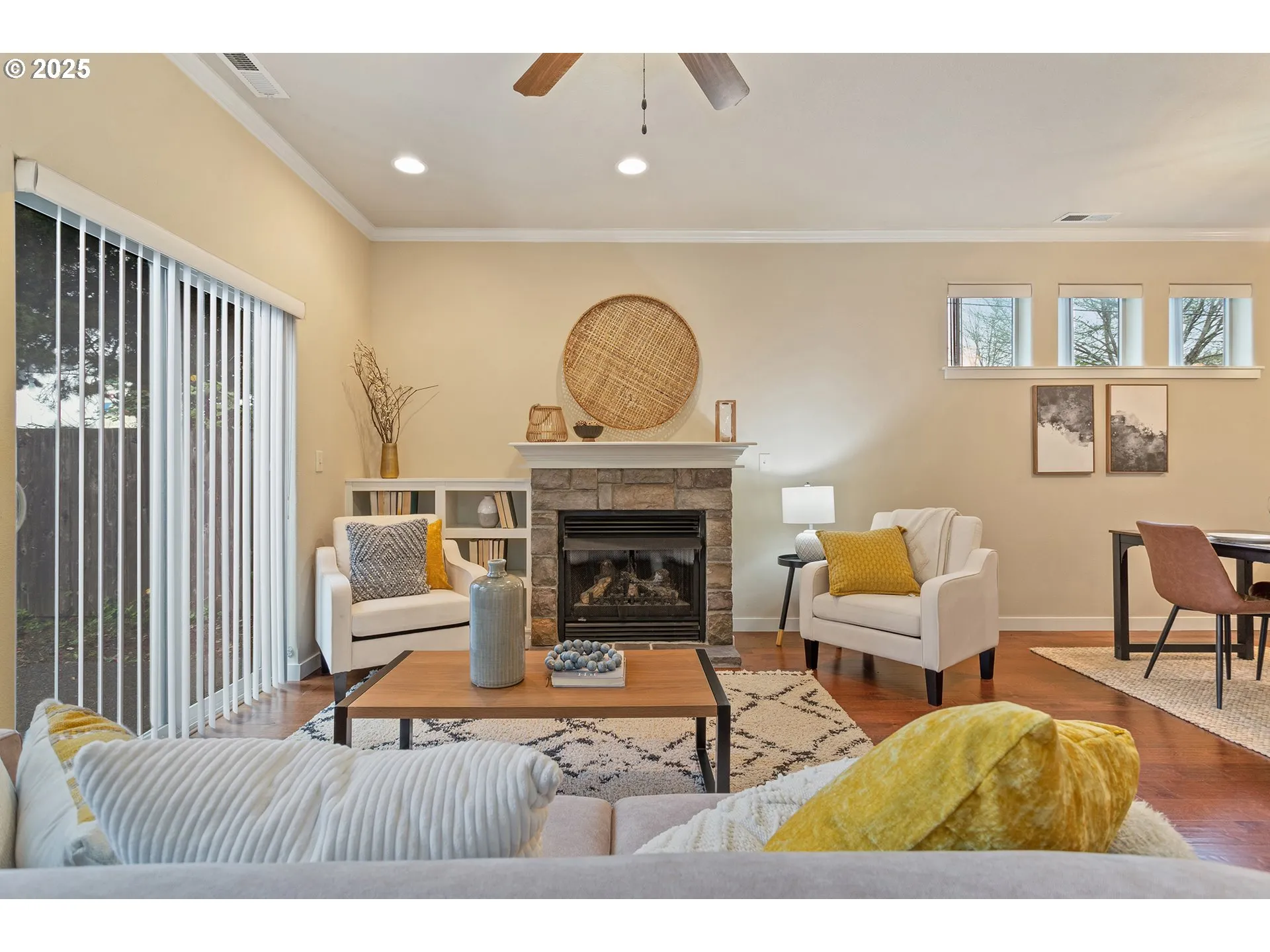 Living Room-Ceiling Fan