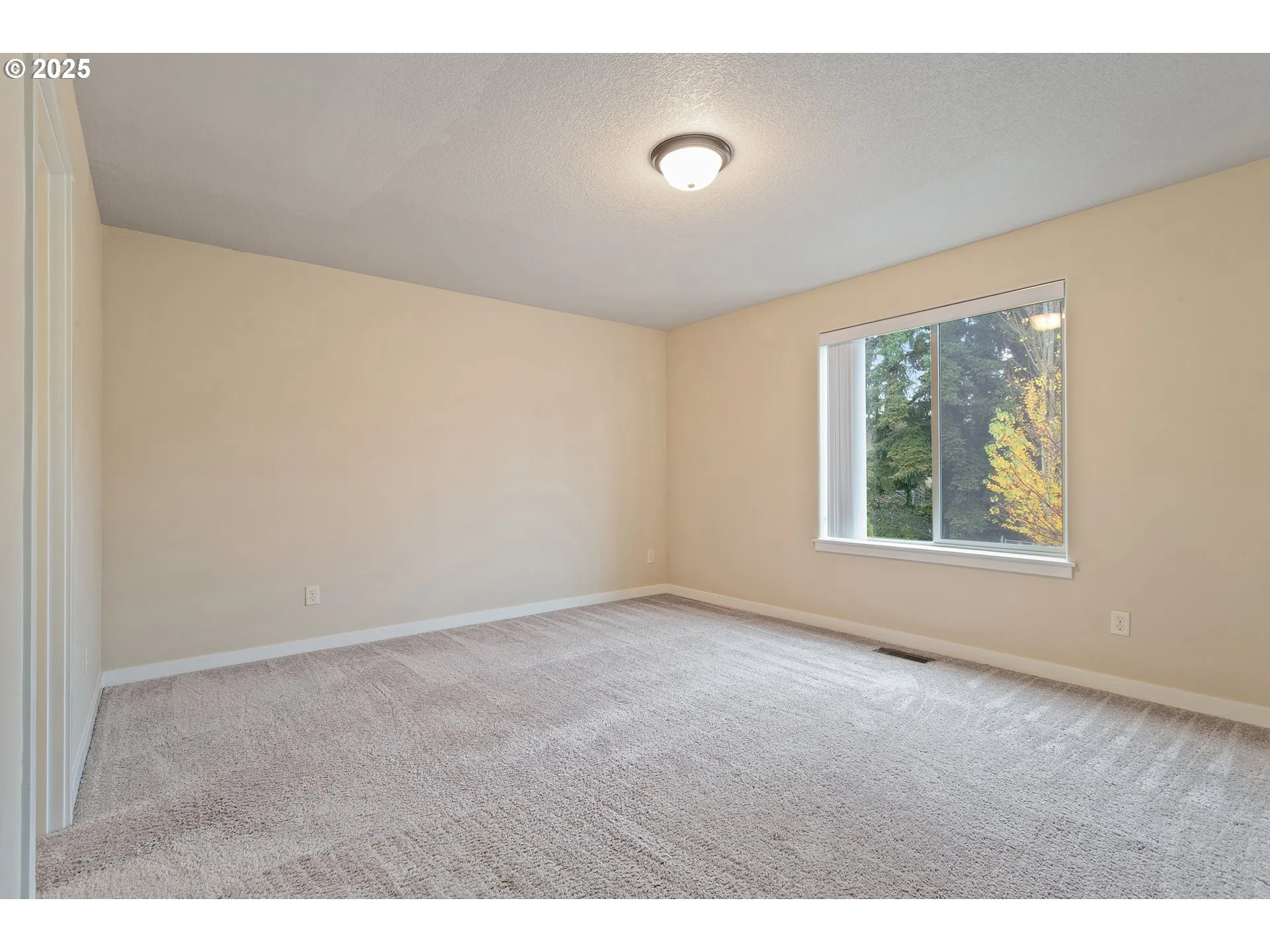 Bedroom, Primary