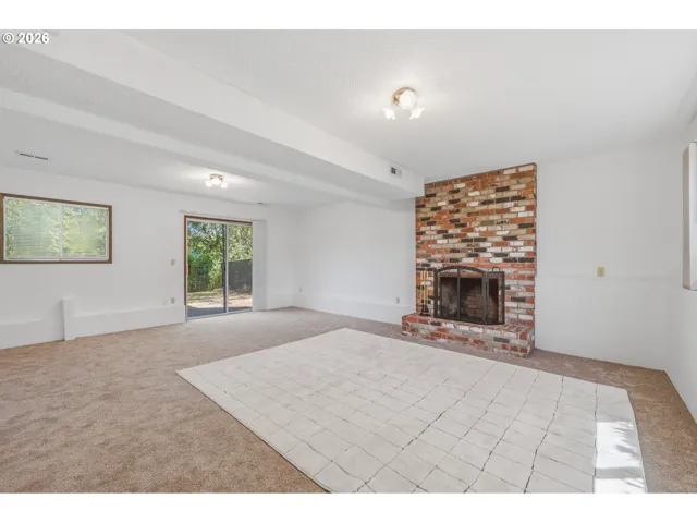Family Room-Lower