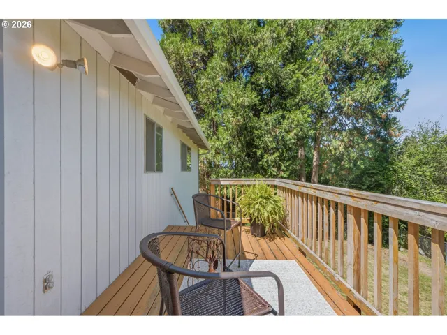 Deck-Upper